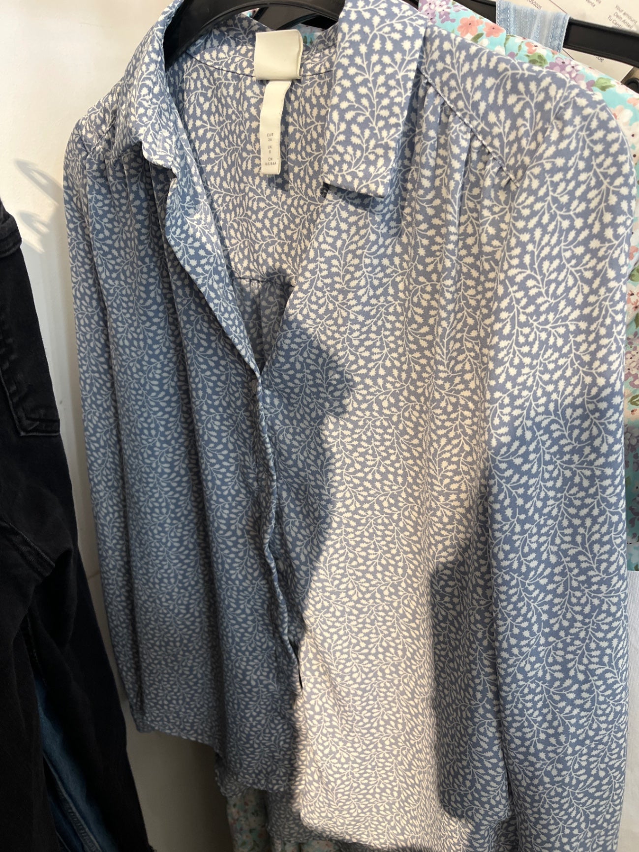 H&M Bluse Blau und Weiß Gr.: 36