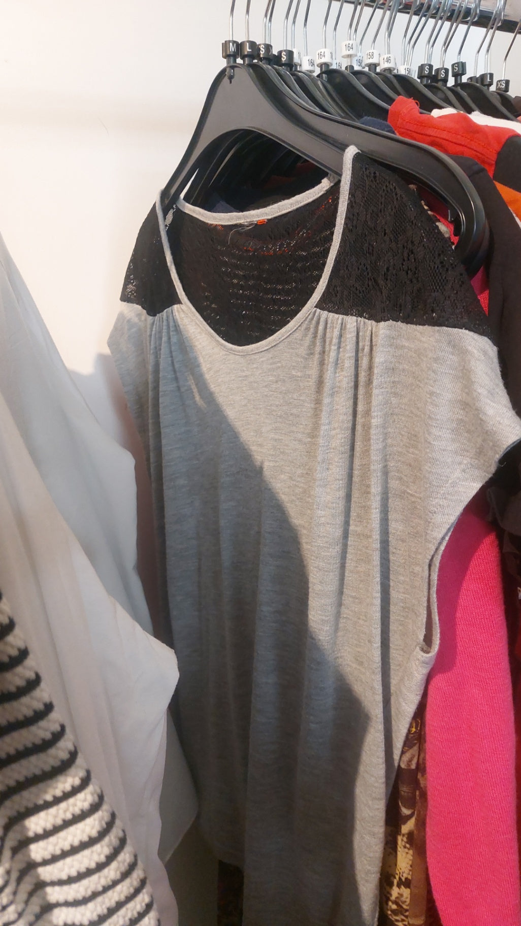 T-Shirt Grau und Schwarz Gr.: M