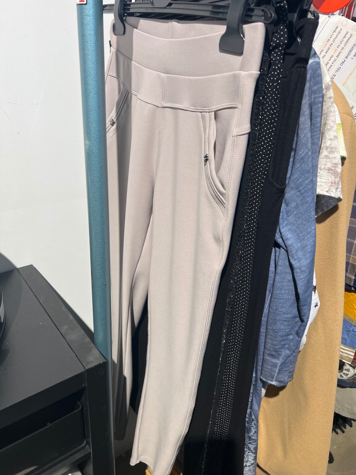 Hose Beige Gr.: M