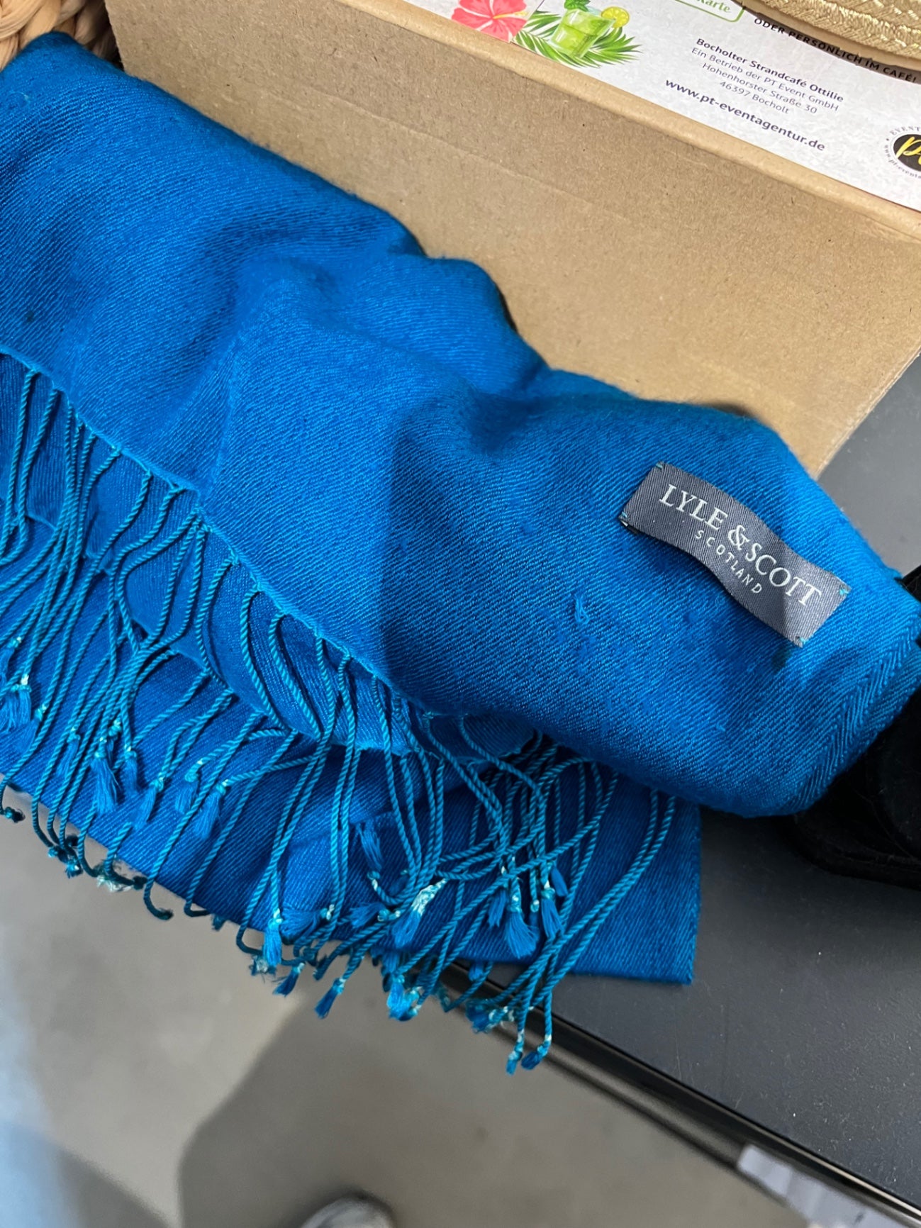 Lyle & Scott Schal Blau 