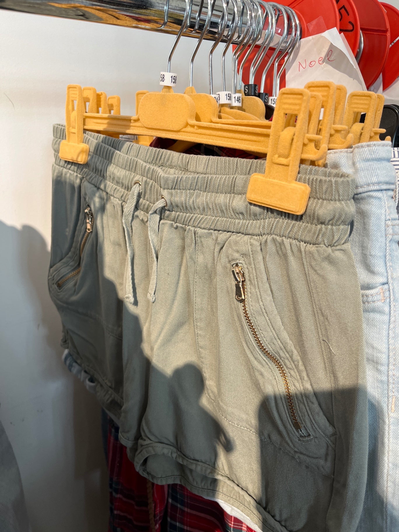 H&M Shorts Khaki Gr.: 158