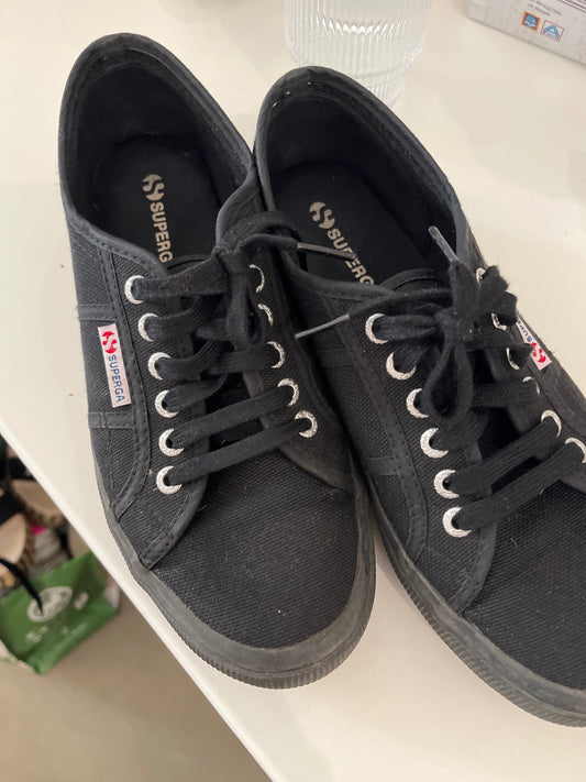 Superga Schuhe Schwarz Gr.: 40