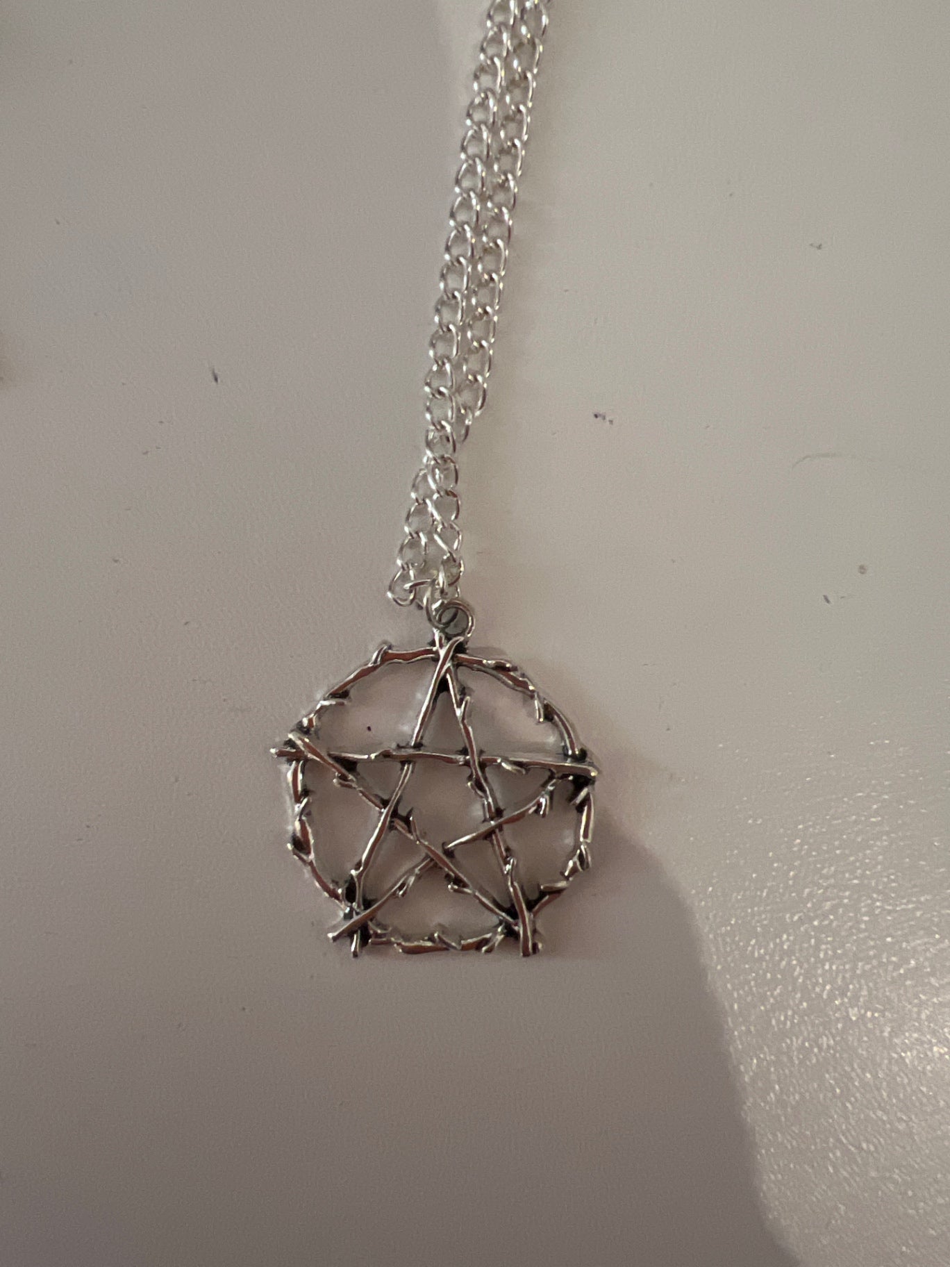 Corvus Luna Kette Pentagramm