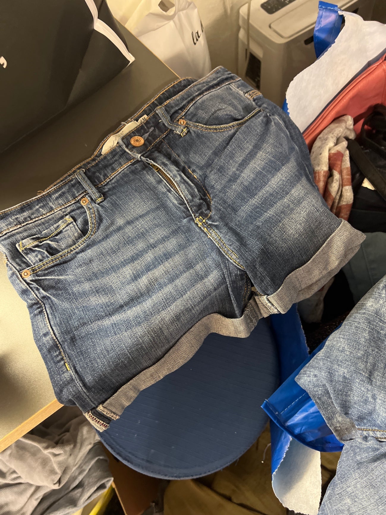 H&M Jeansshorts Blau Gr.: 27