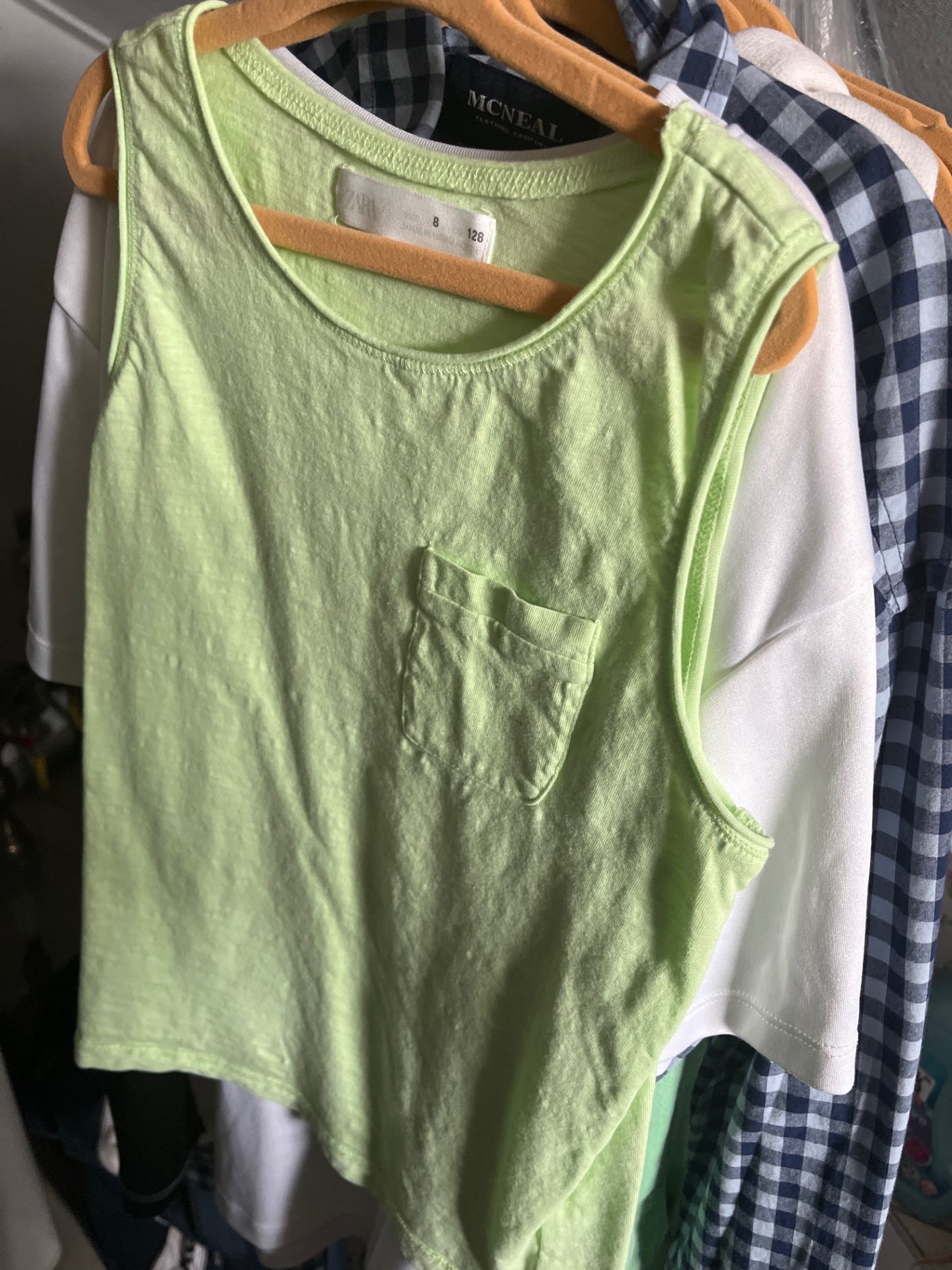 H&M Tanktop Hellgrün Gr.: 128