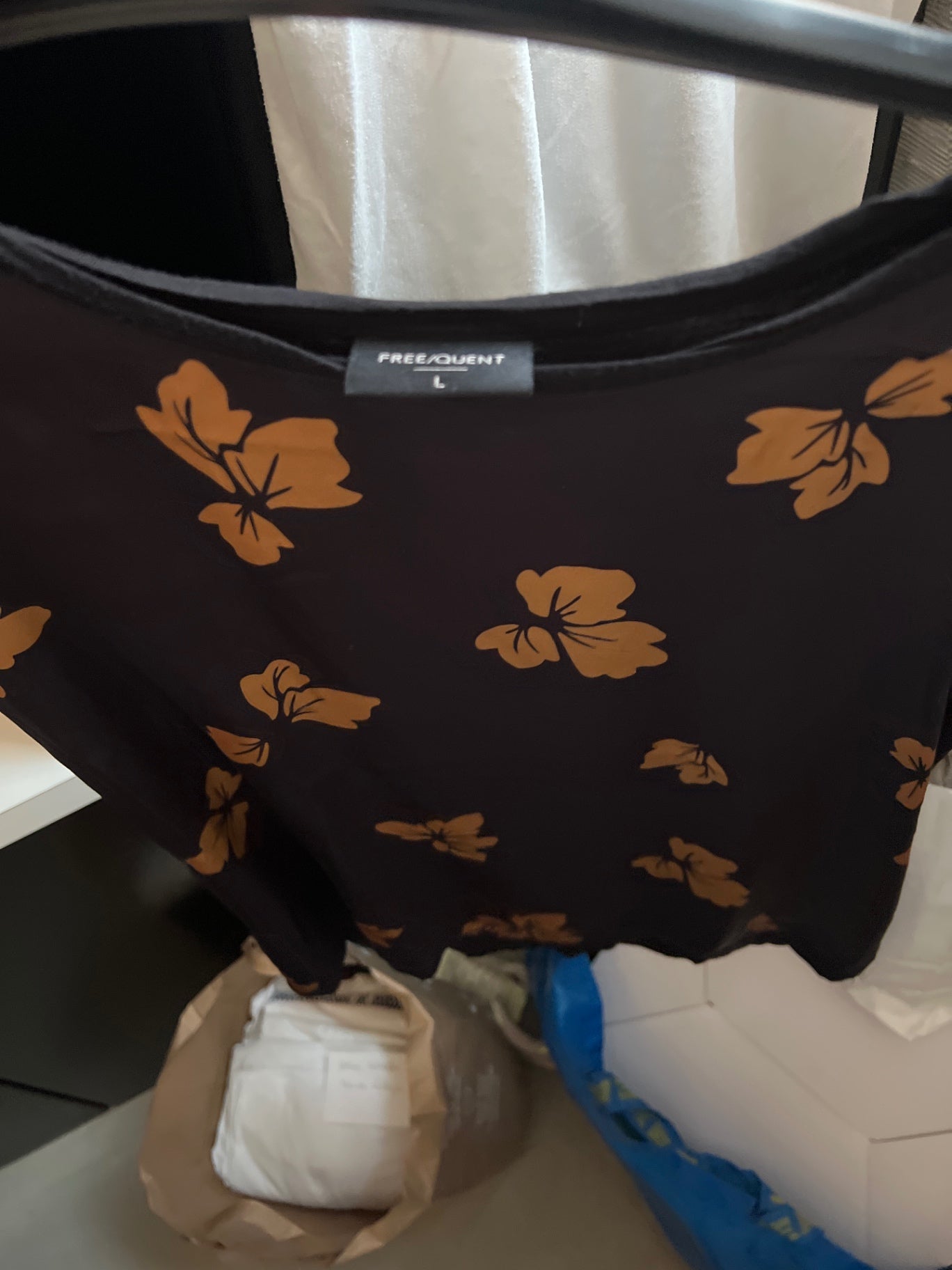 FREE/QUENT T-Shirt 