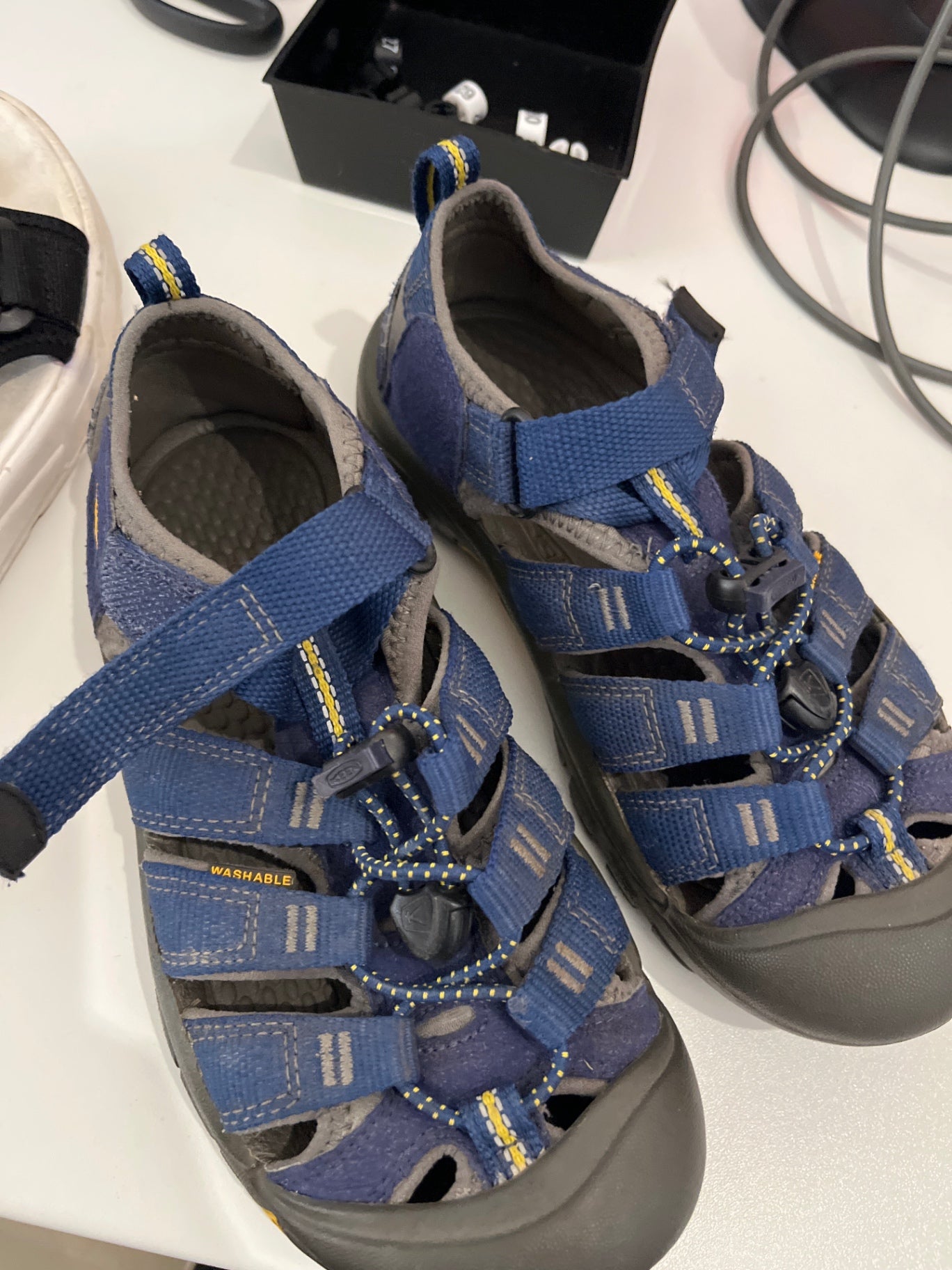 Keen Sandalen Blau und Grau Gr.: 34