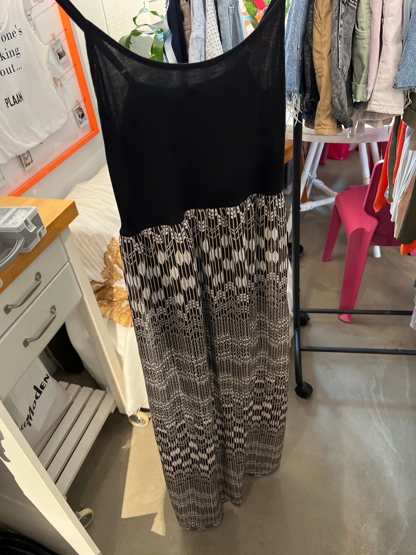 Forever 21 Kleid Schwarz und Beige Gr.: S