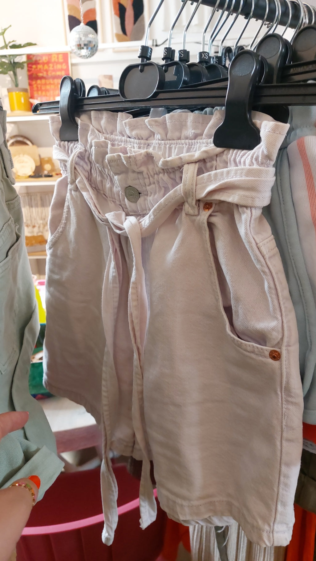 Pull & Bear Shorts Flieder Gr.: 36