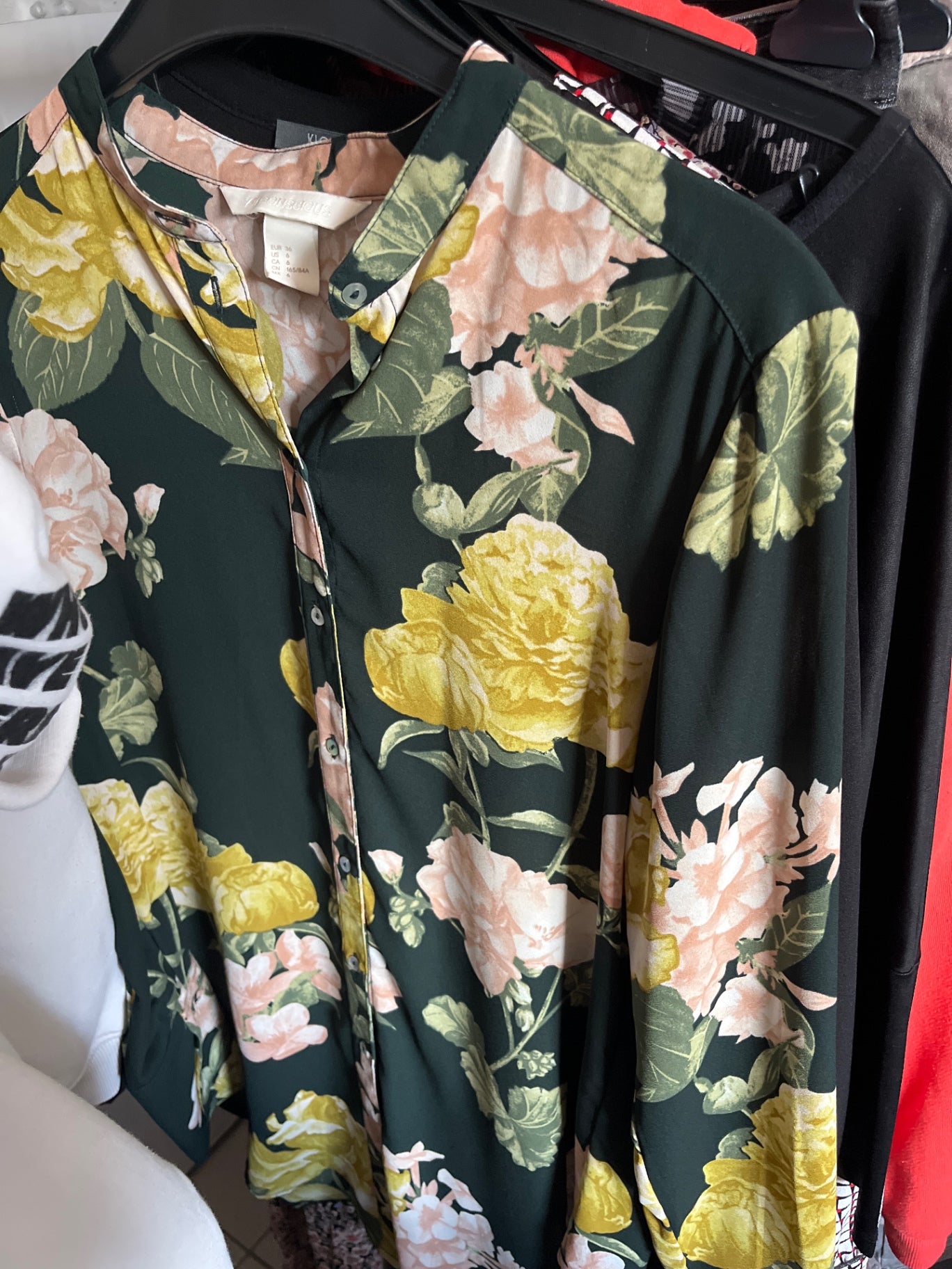 H&M Bluse Grün Blume Gr.: 36