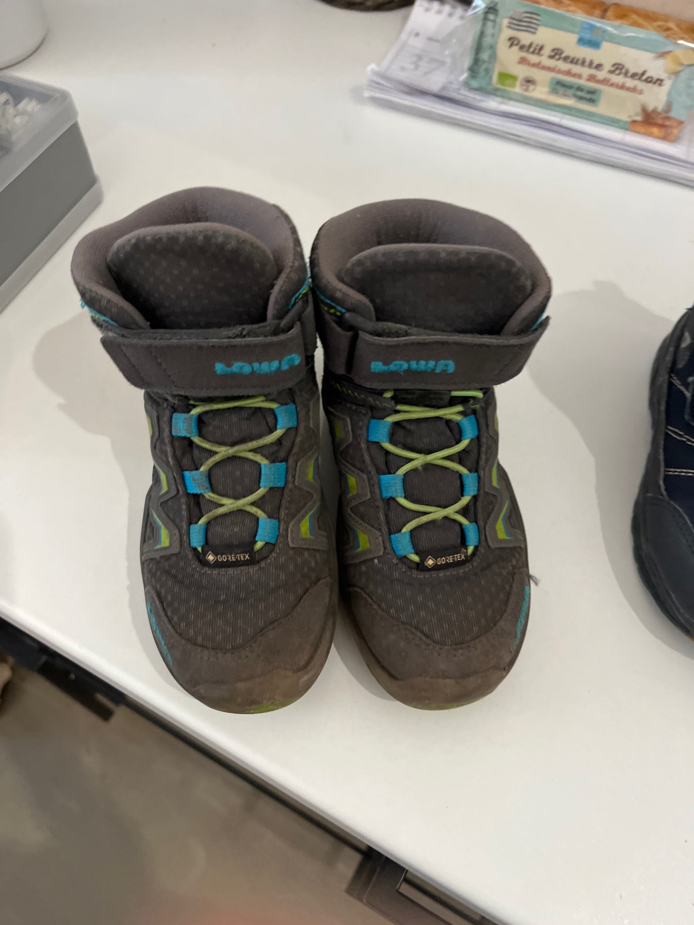 Lowa Schuhe Grau Gr.: 26