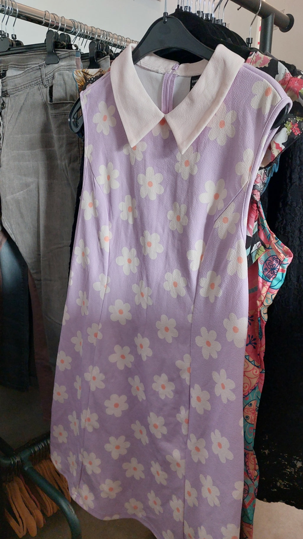 SHEIN Kleid Lila mit Blumen Gr.: XL
