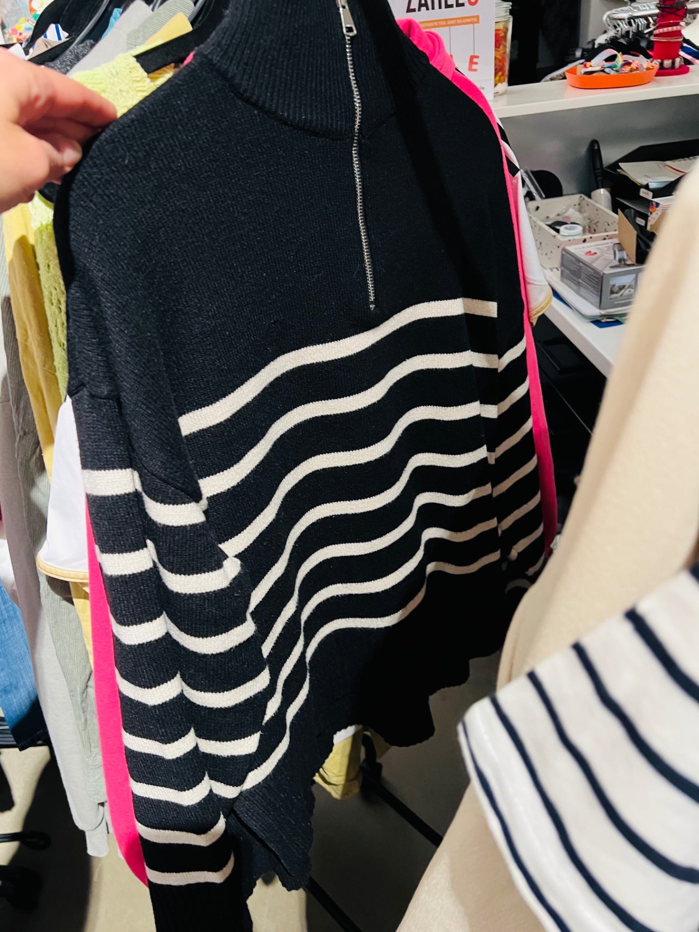 Zara Pullover Schwarz und Weiß Gr.: M