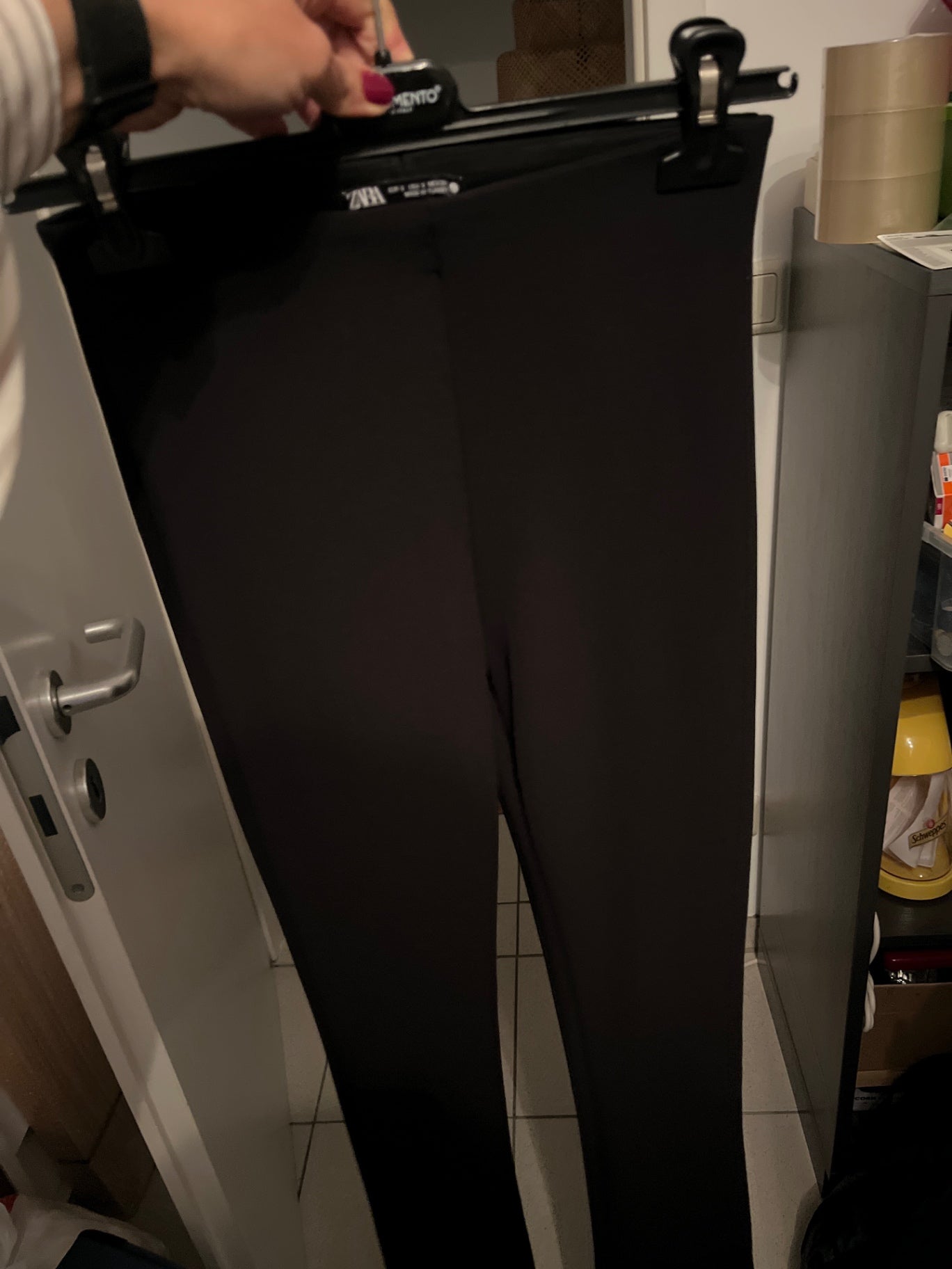 Zara Stretchhose Schwarz Gr.: S