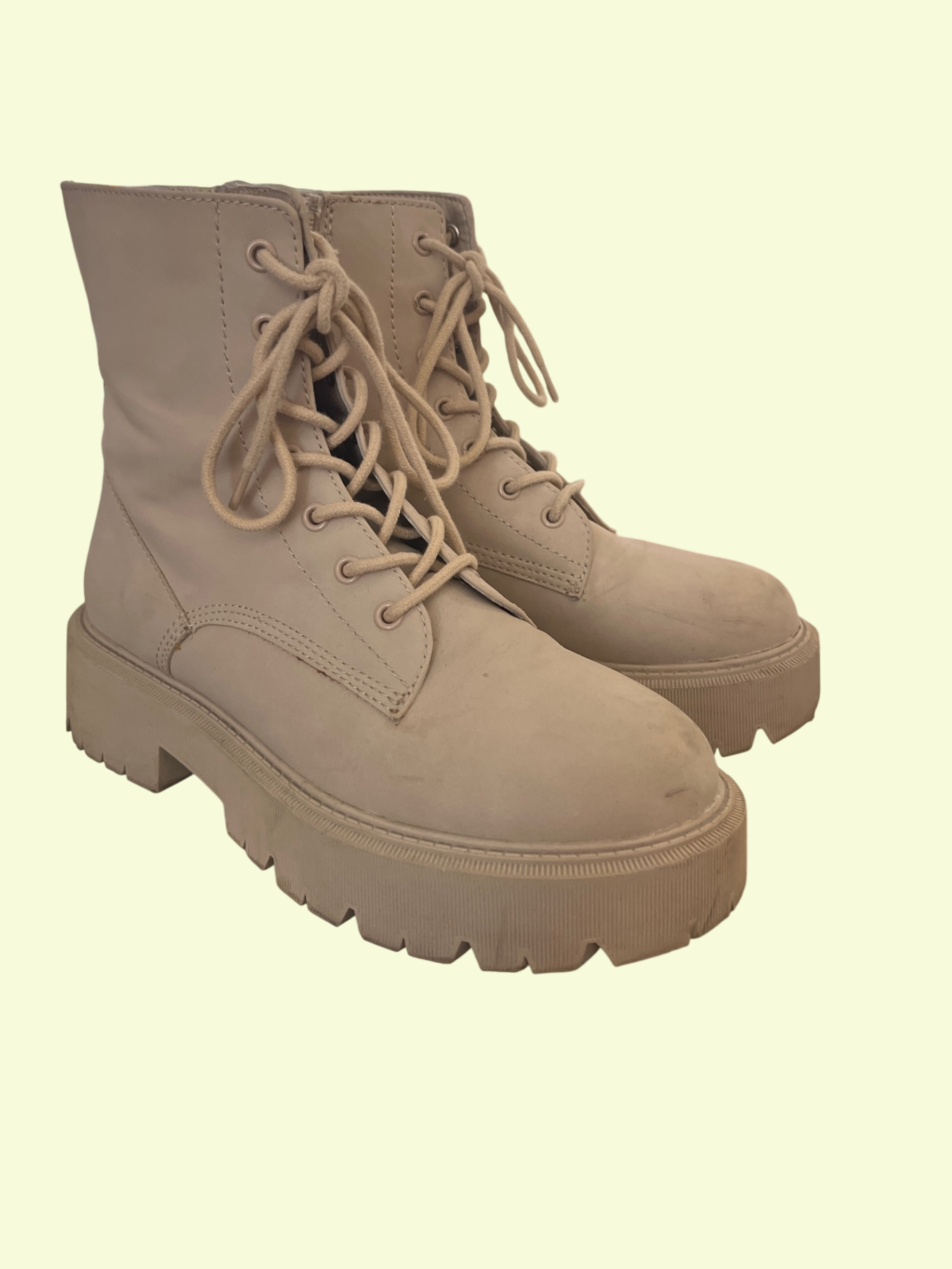 BERSHKA Schuhe Beige Gr.: 36