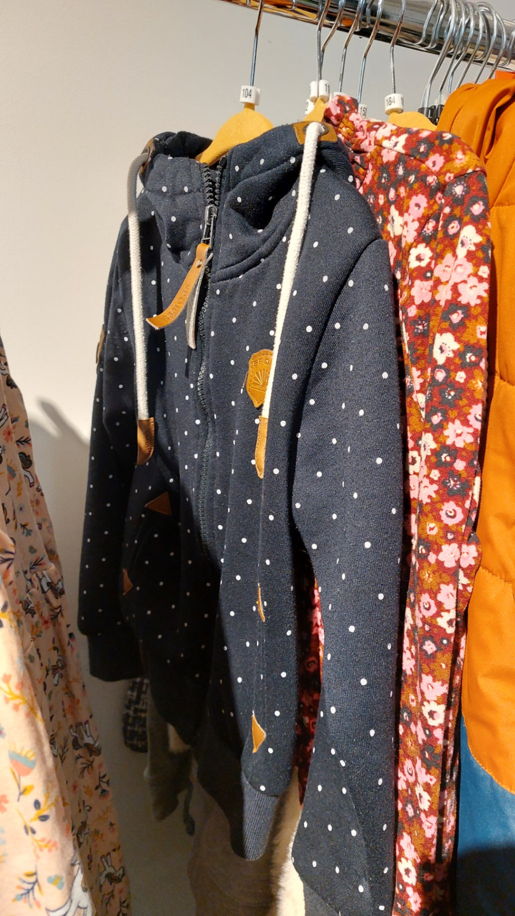 Vin Te Jacke Dunkelblau mit Punkten Gr.: 104