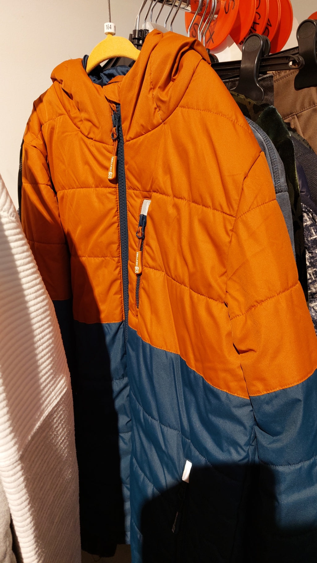 TROLLKIDS Jacke Orange und Blau Gr.: 164