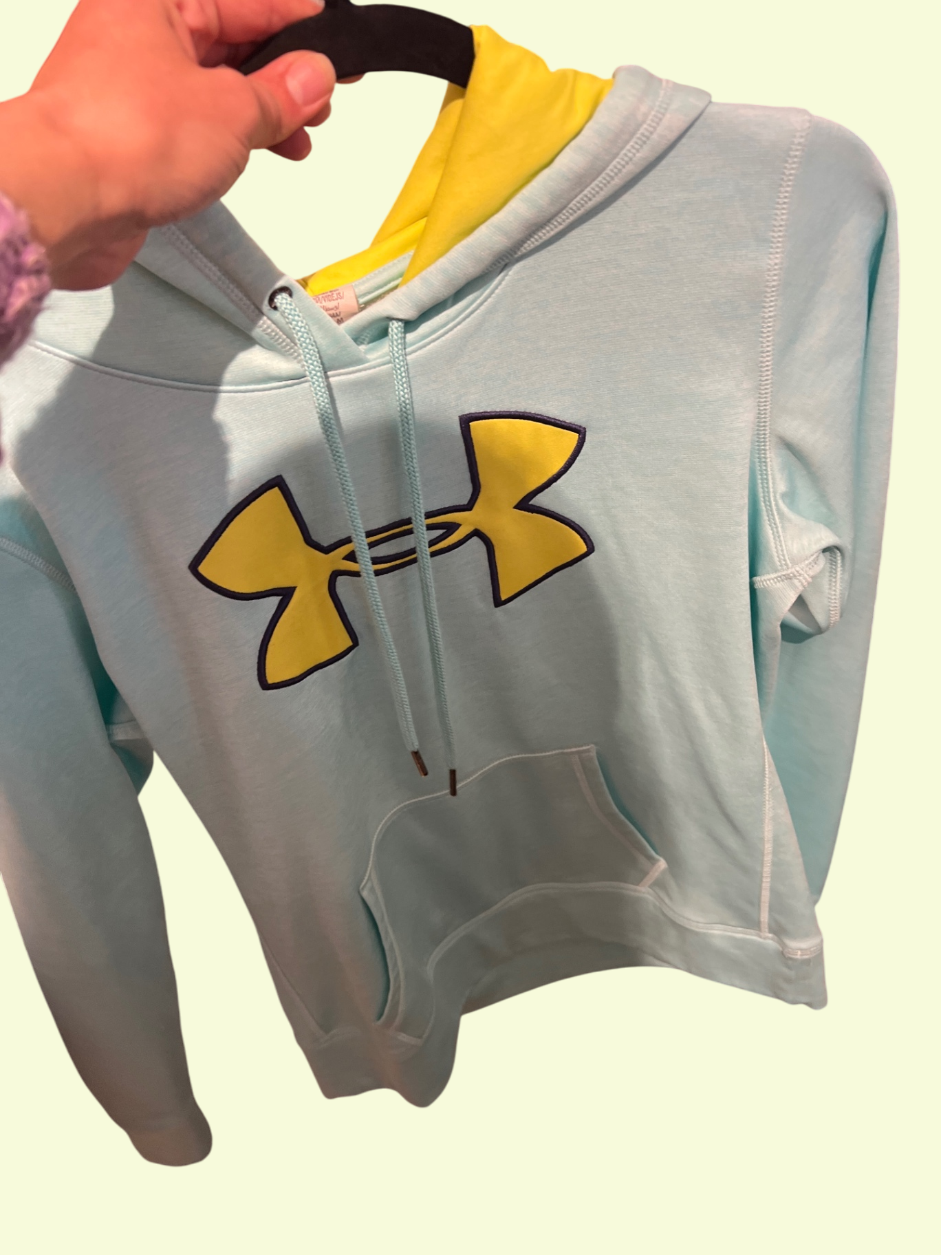 Under Armour Hoodie Gr.: M FLECK ÄRMEL