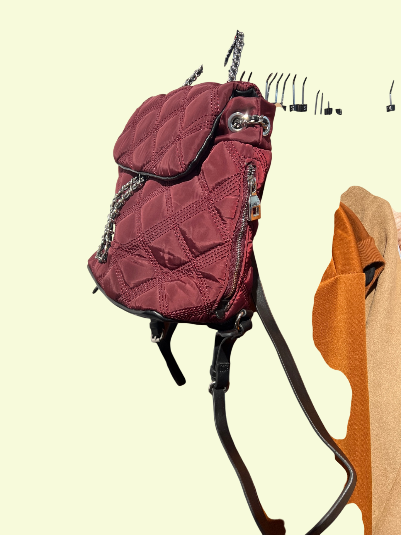 Zara Rucksack Bordeauxrot