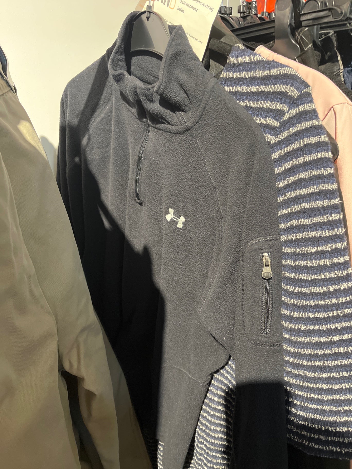 Under Armour Pulli Schwarz Gr.: M