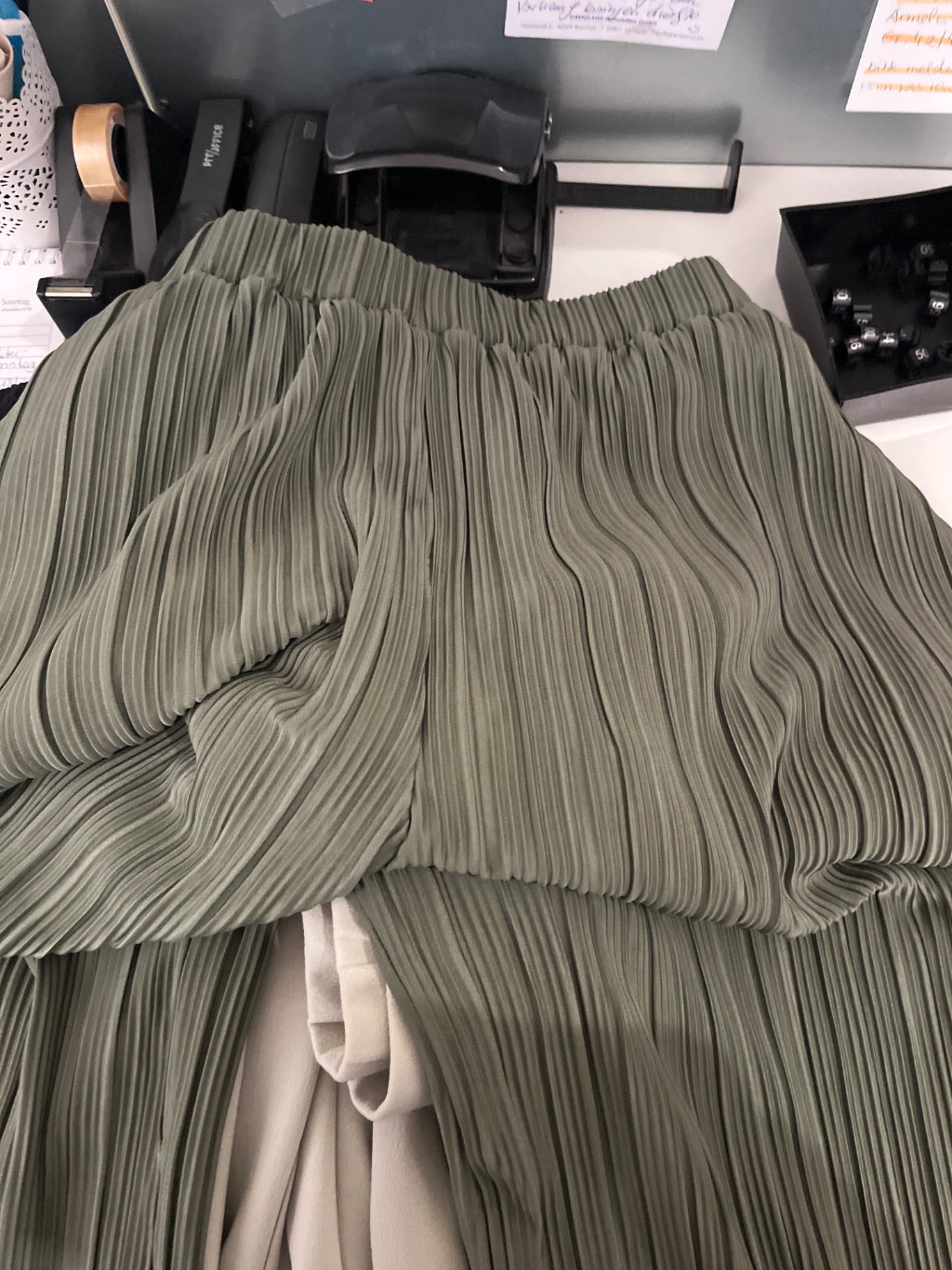 Pageone Plissee-Hose Olive: XXL