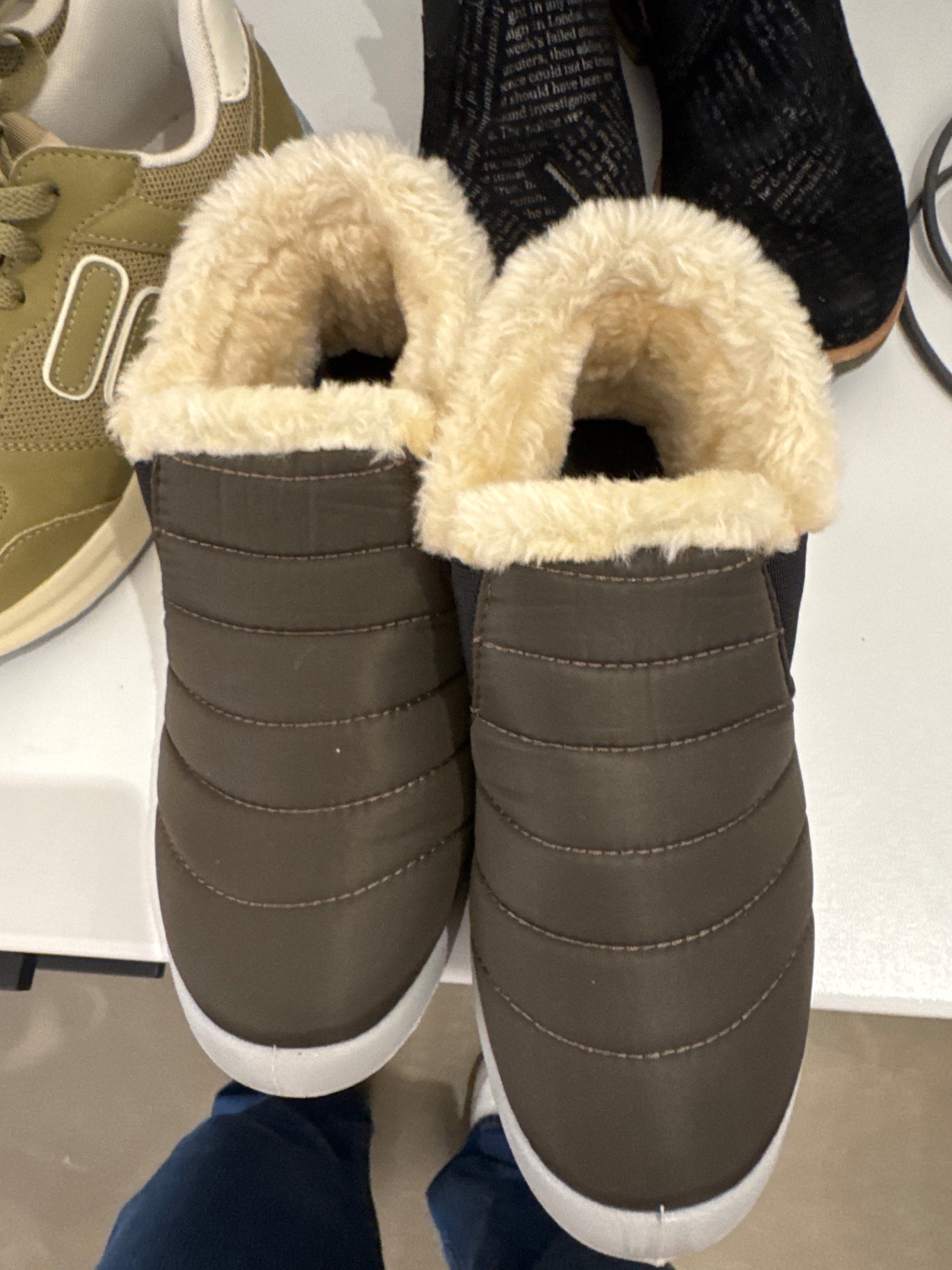 Schuhe Grau gefüttert Gr.: 37/38