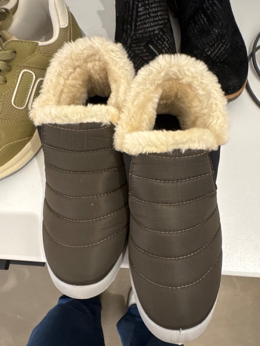 Schuhe Grau gefüttert Gr.: 37/38