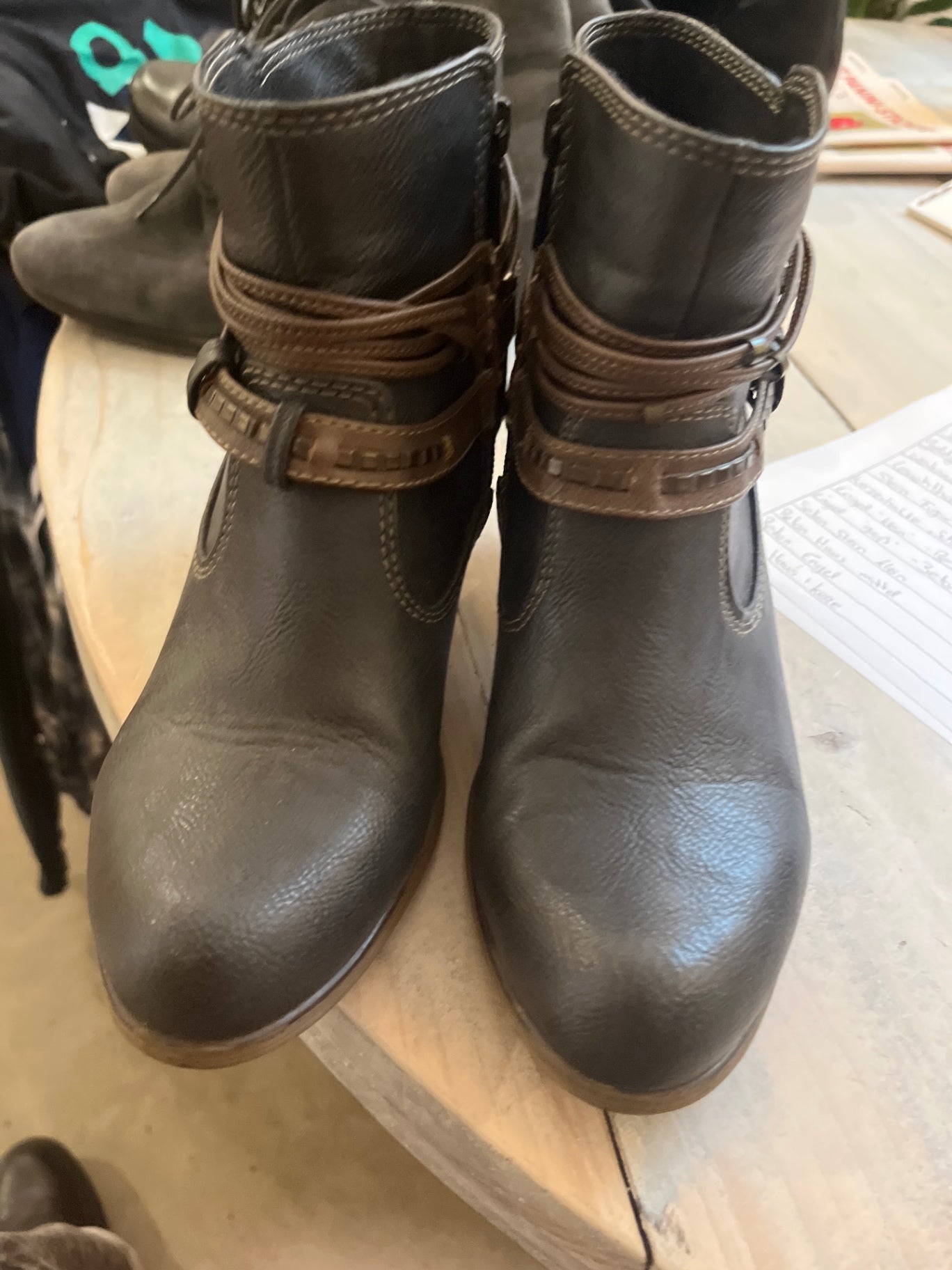 Mustang Stiefel Dunkelbraun Gr.: 39