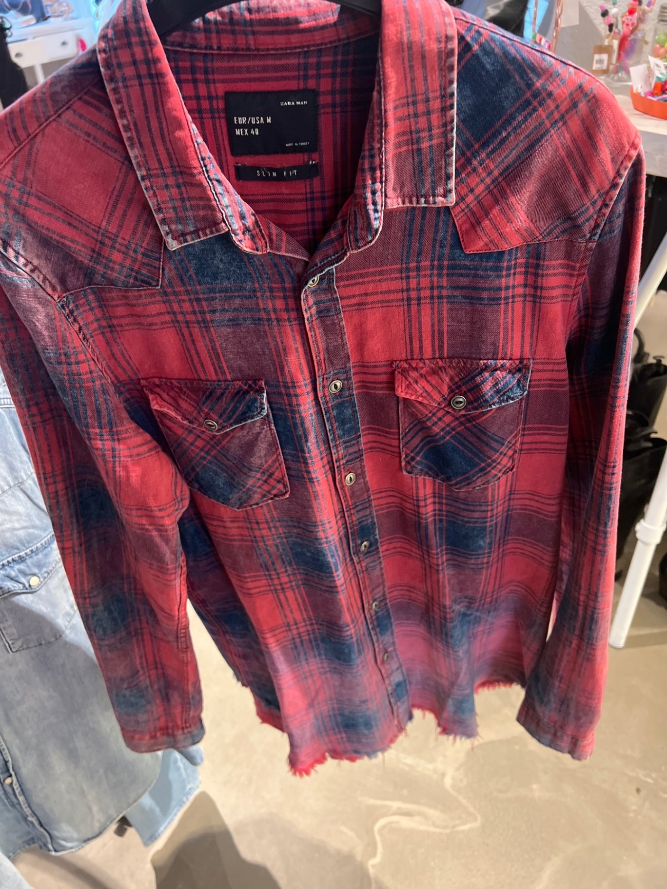 Zara Man Hemd Rot Dunkelblau Gr.: M