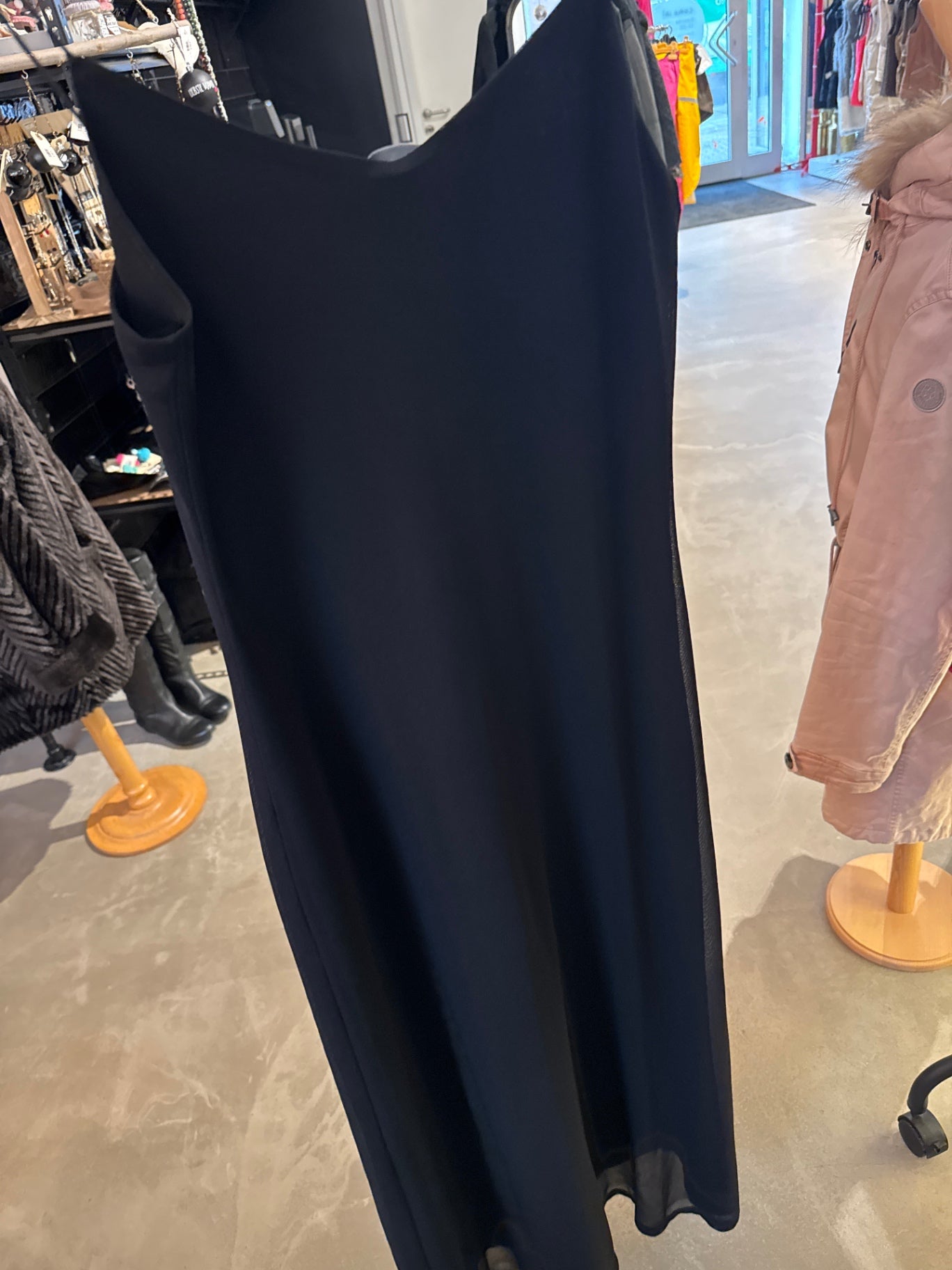 Orsay Kleid Schwarz Gr.: S