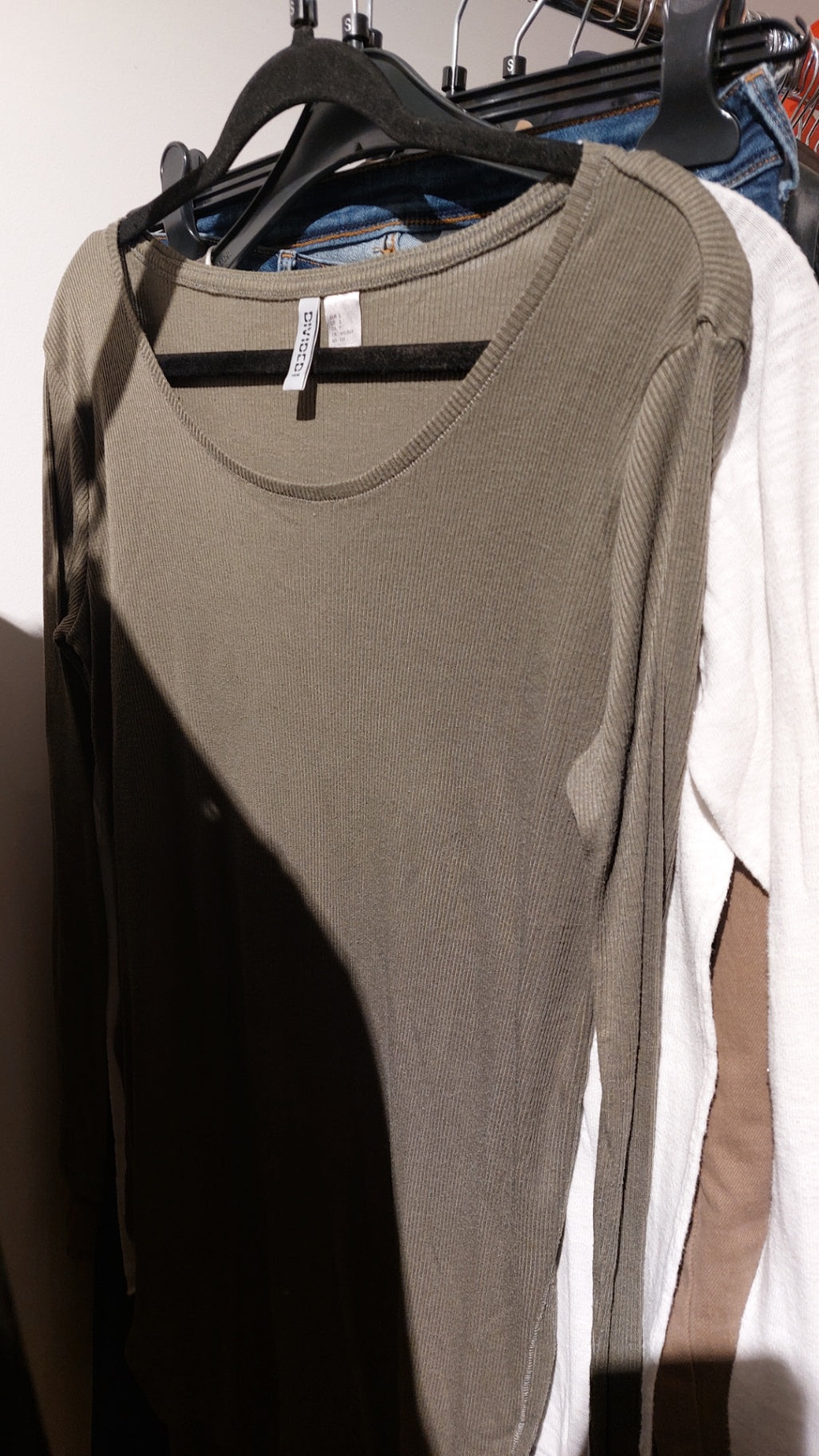 DIVIDED Oberteil Khaki Gr.: S