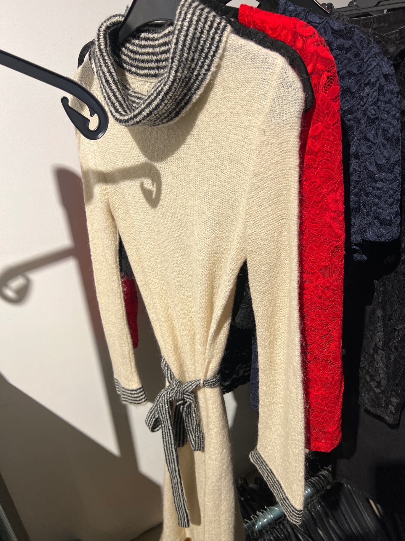 Volkers Pullover / Kleid Creme Gr.: M