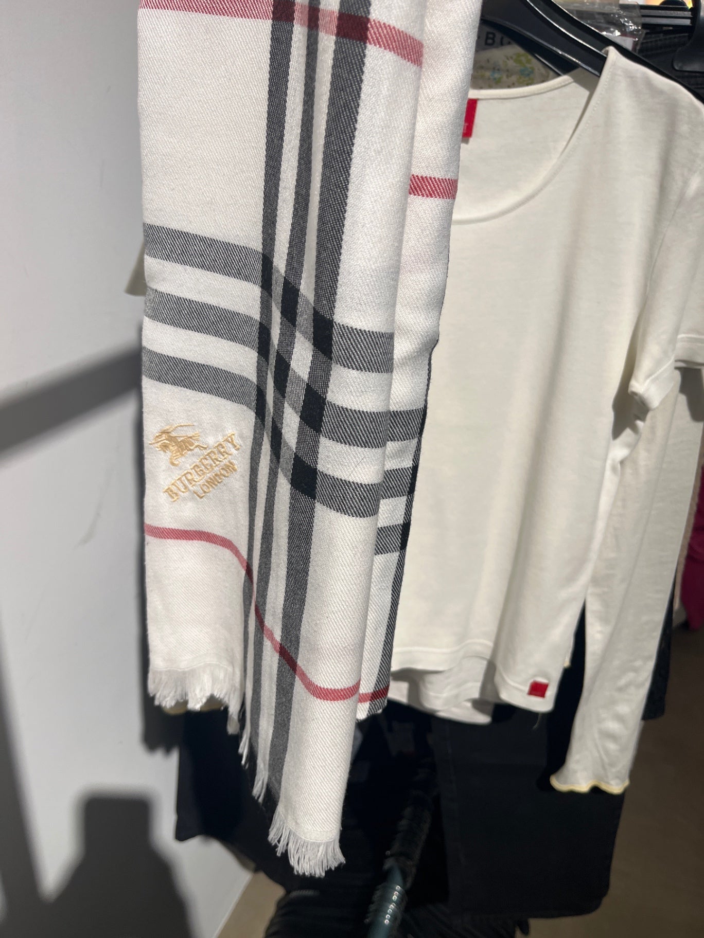 Burberry London Schal Weiß kariert 