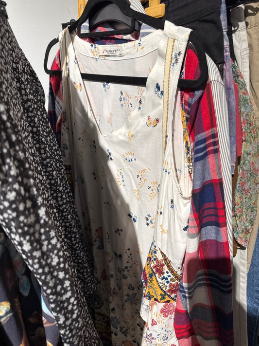 QUEEN'S Kleid Weiß mit bunten Mustern Gr.: M