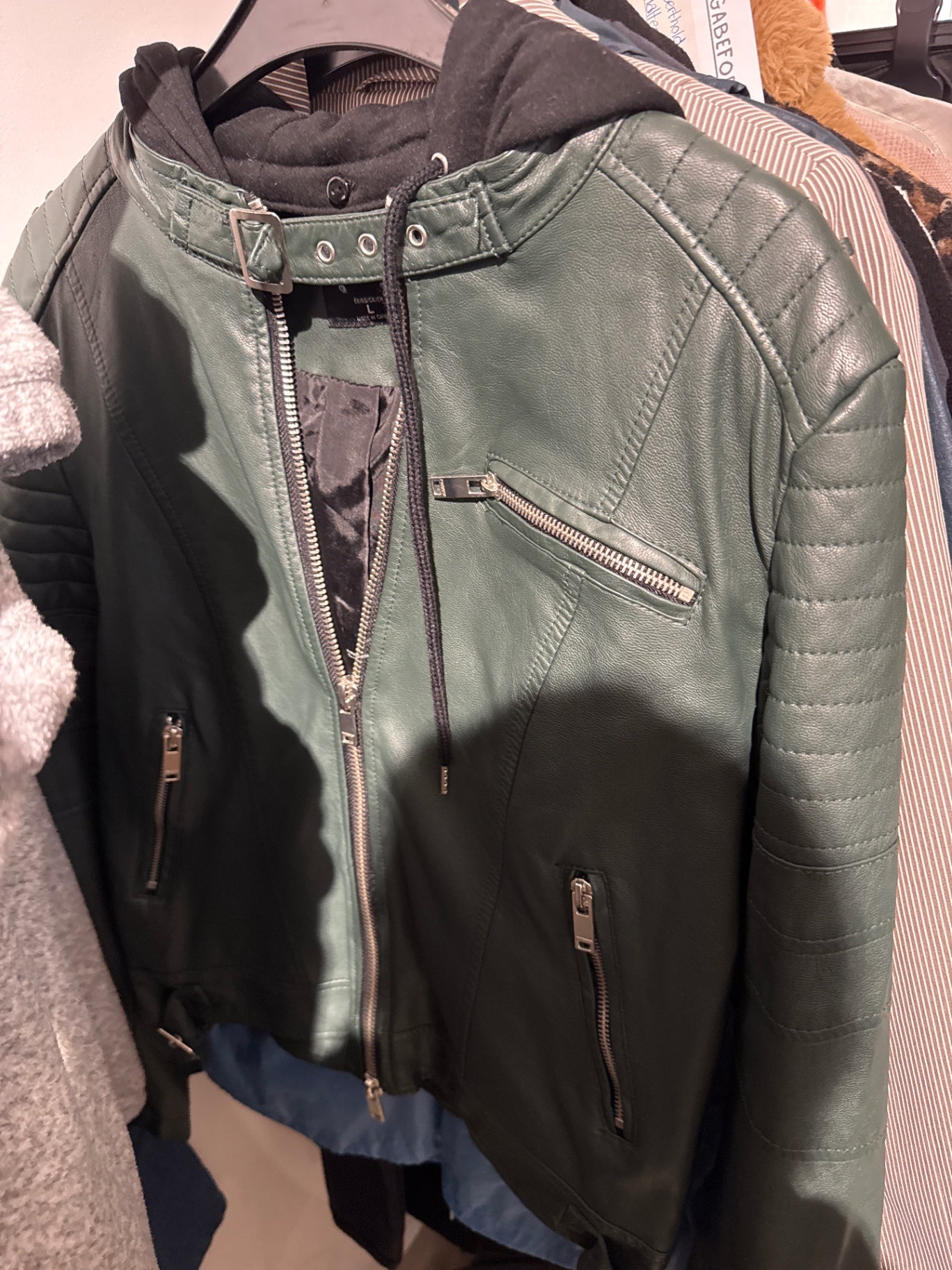 FB SISTER Kunstlederjacke Grün Gr.: L