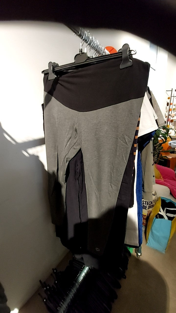 Esmara Umstands-Leggings Grau/Schw. Gr.: L