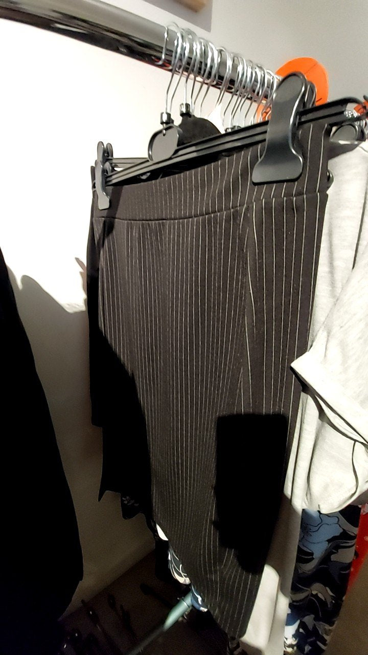 H&M Rock Schwarz mit Nadelstreifen Gr.: M