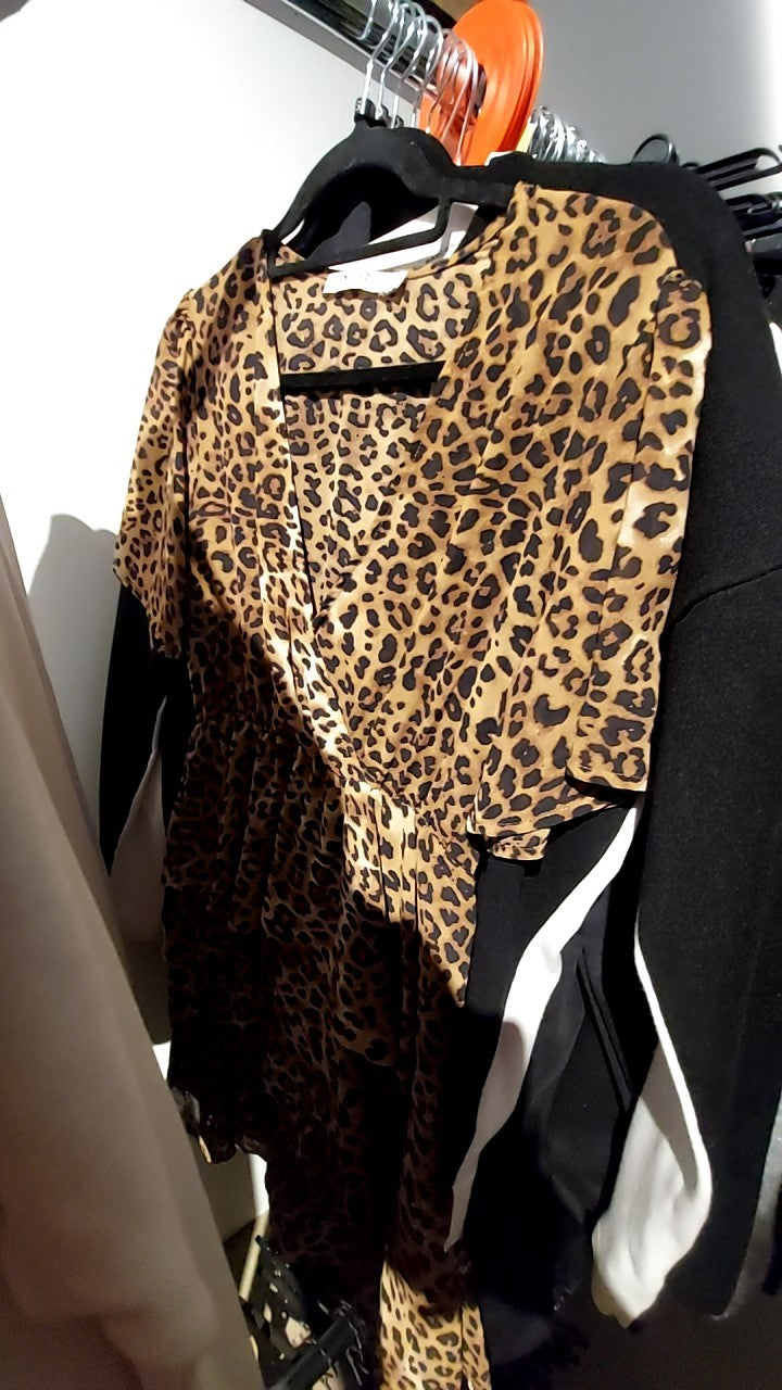 NAKD Blusenkleid Leopard Muster Gr.: S