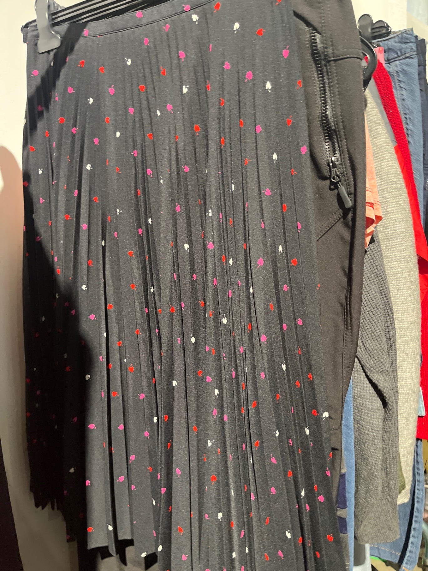 Hammer Plisseerock Schwarz Rosa: XL