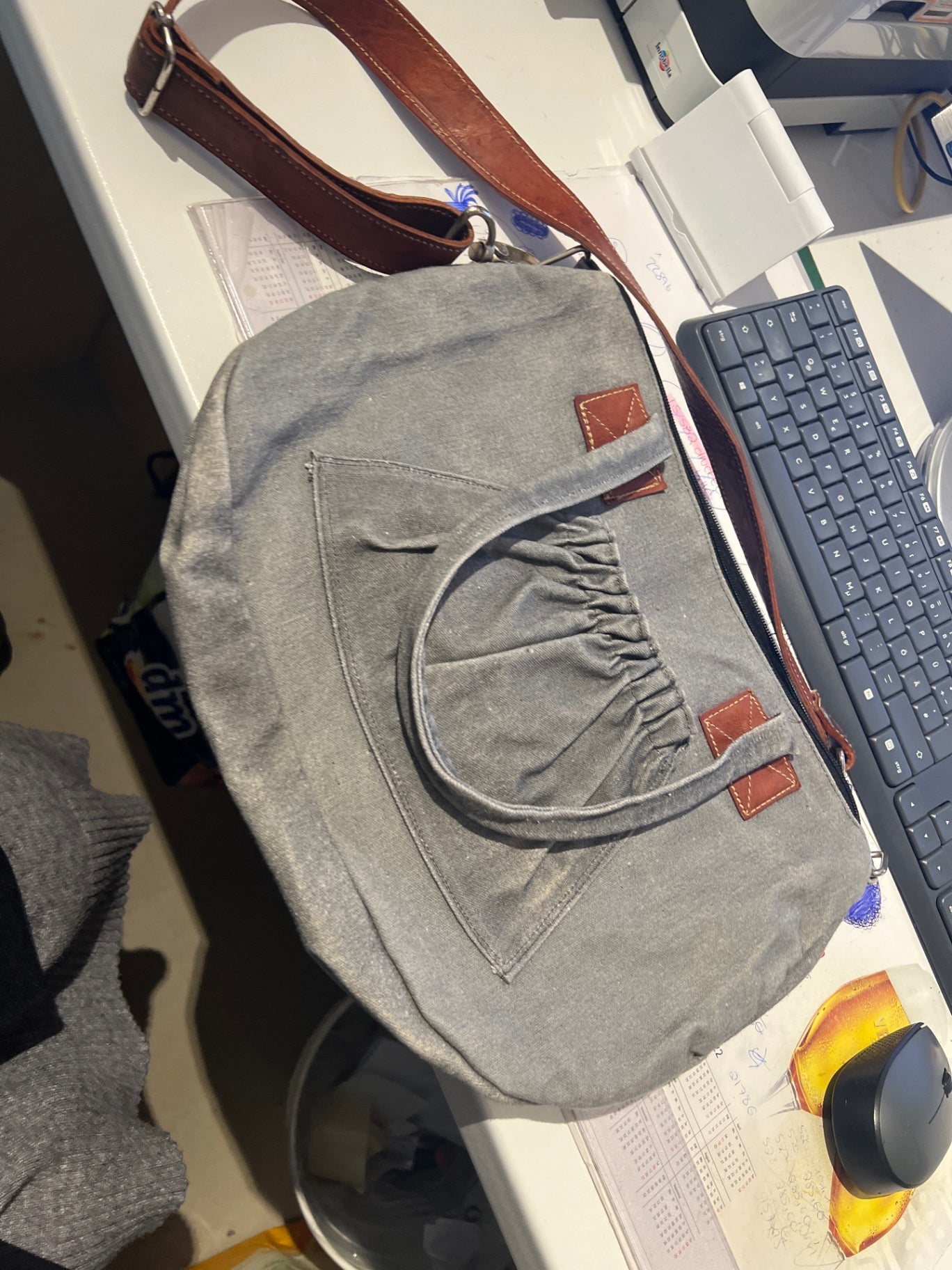 Tasche Grau 