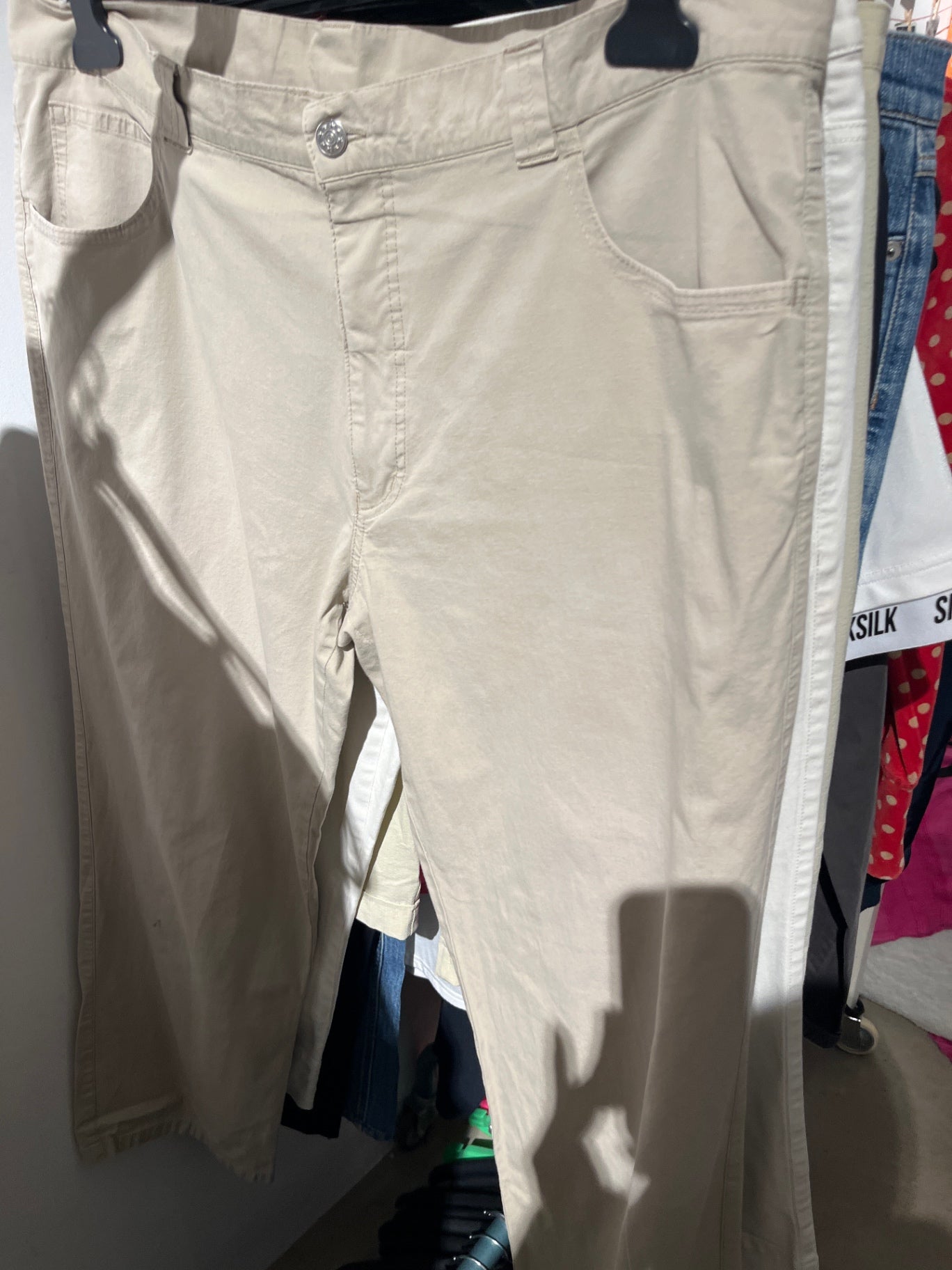 Hose Beige Gr.: 56