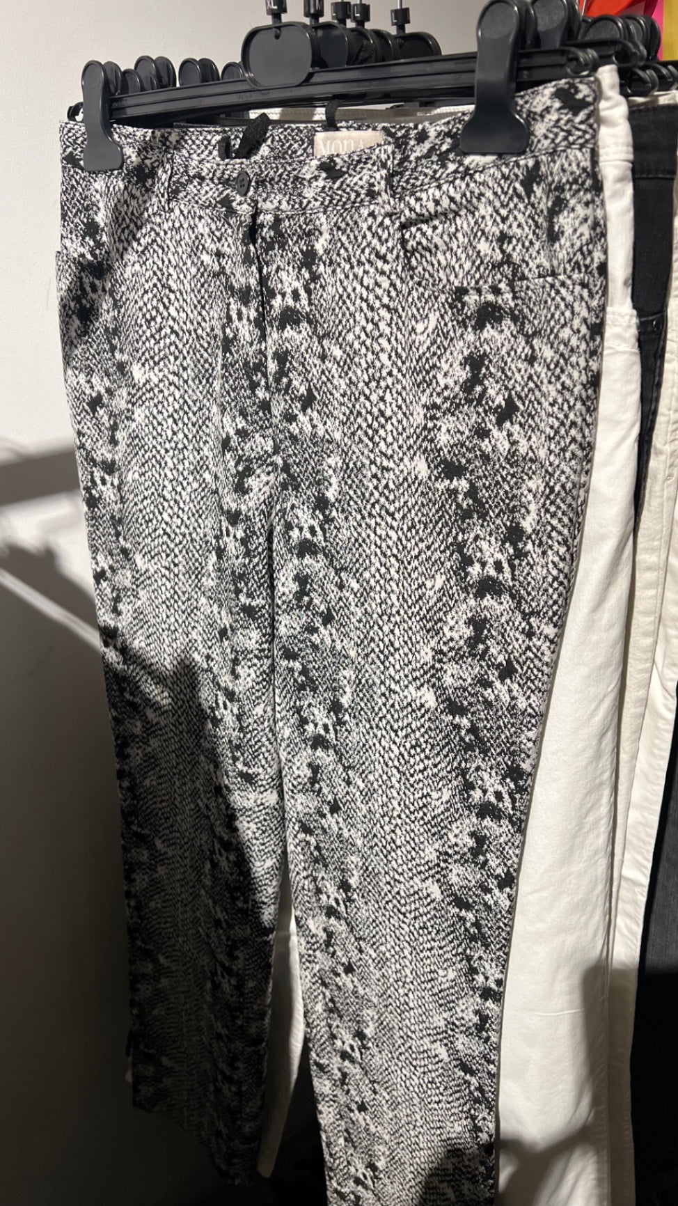MONA Hose Schwarz und Weiß Gr.: XL