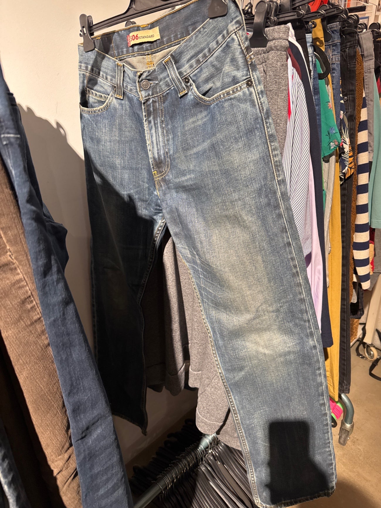 Kleiner Mangel Schritt- Levis Jeans Blau Gr.:33/34