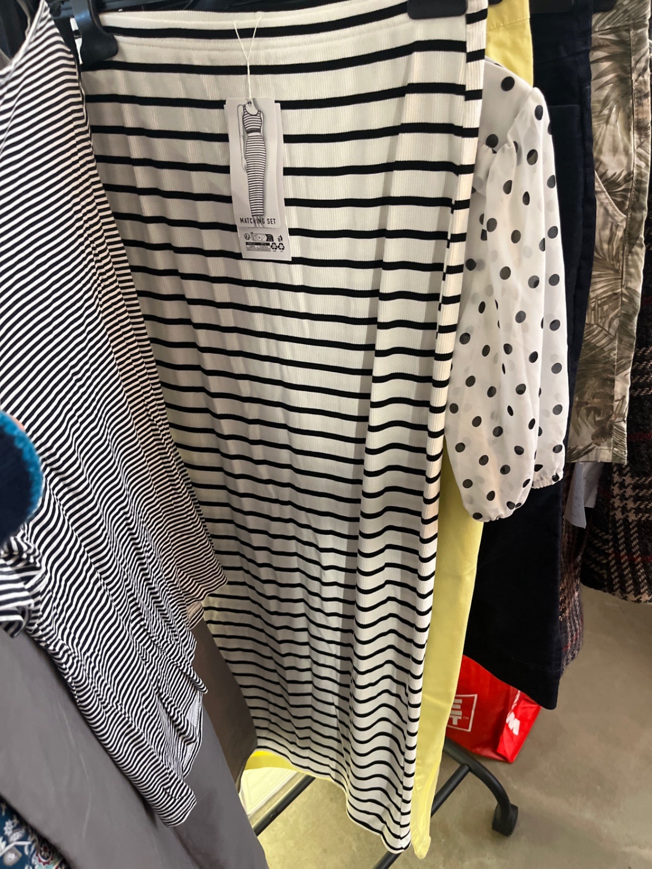 VIVA COUTURE Maxirock Wei Streifen M