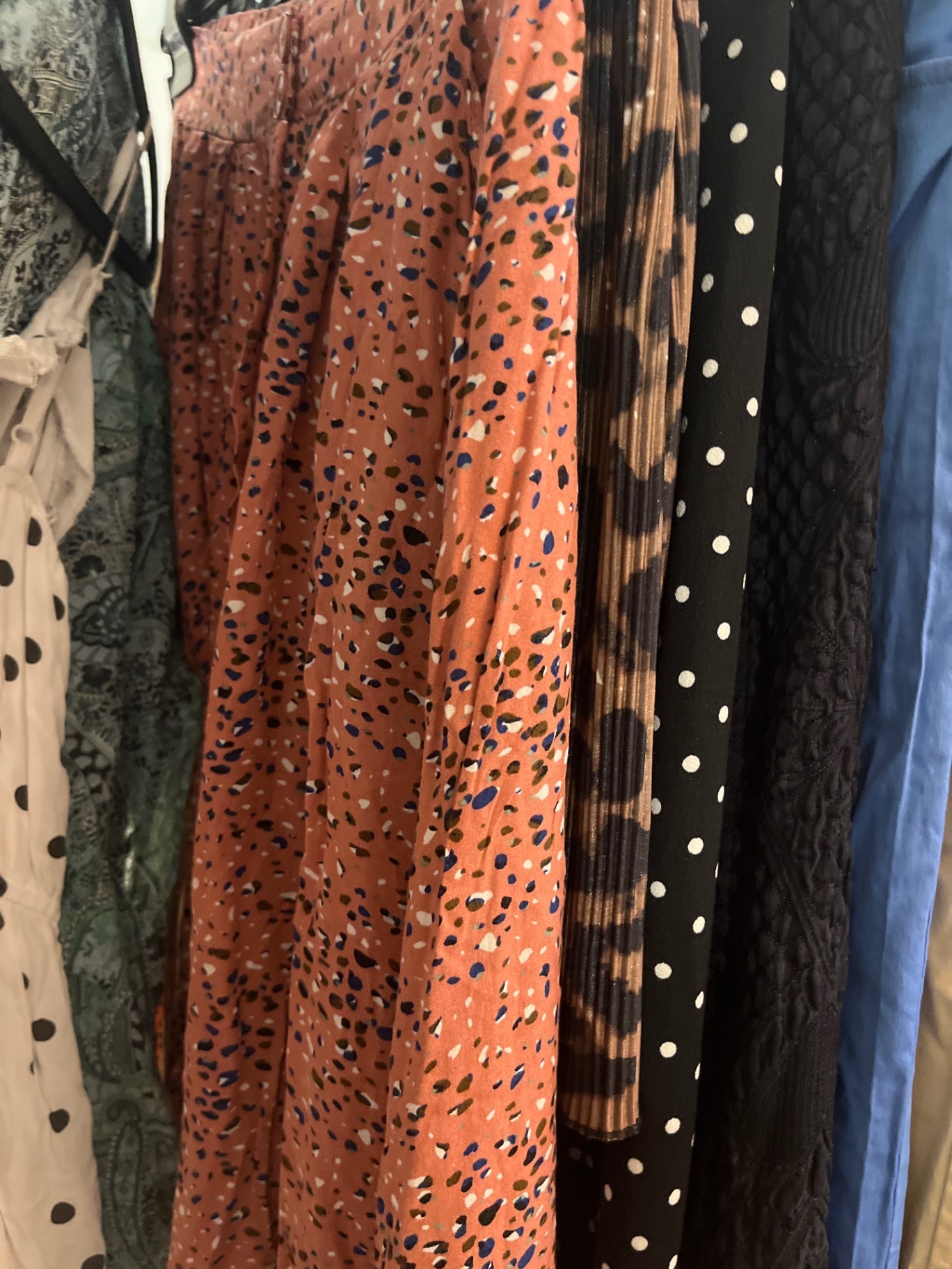 24colours Rock Rosa mit Punkten: S