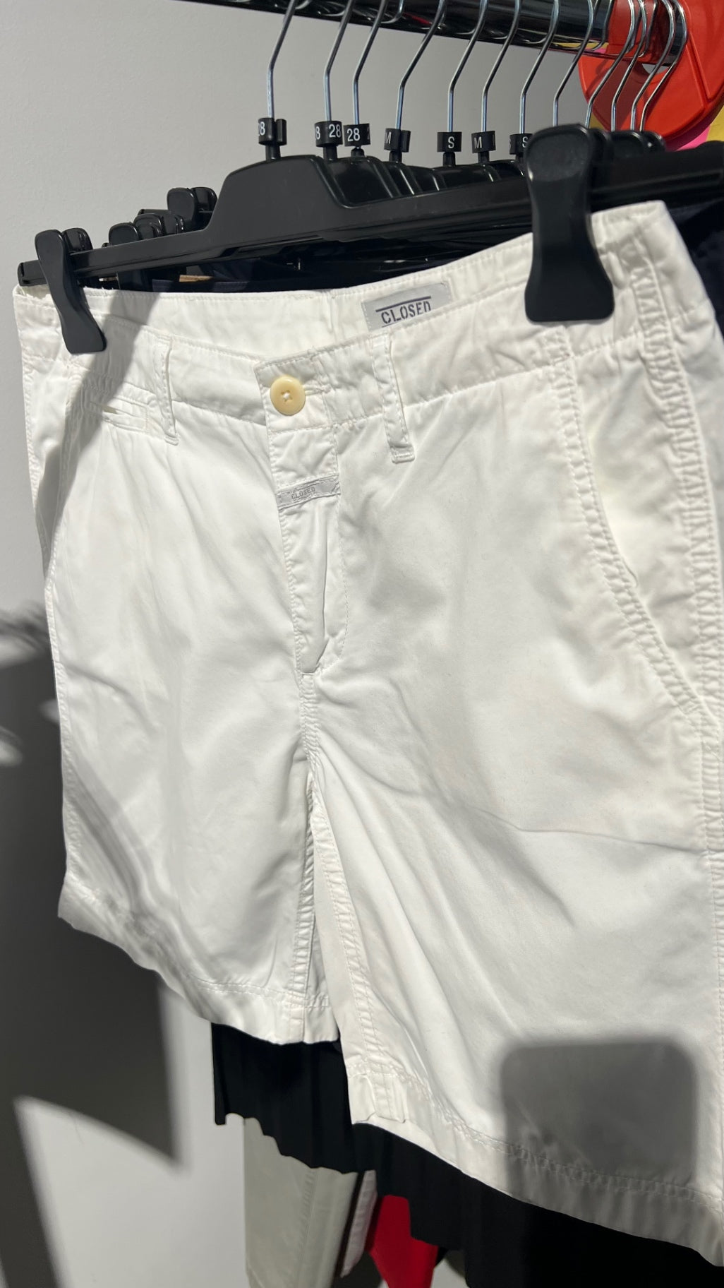 CLOSED Shorts Weiß Gr.: 28