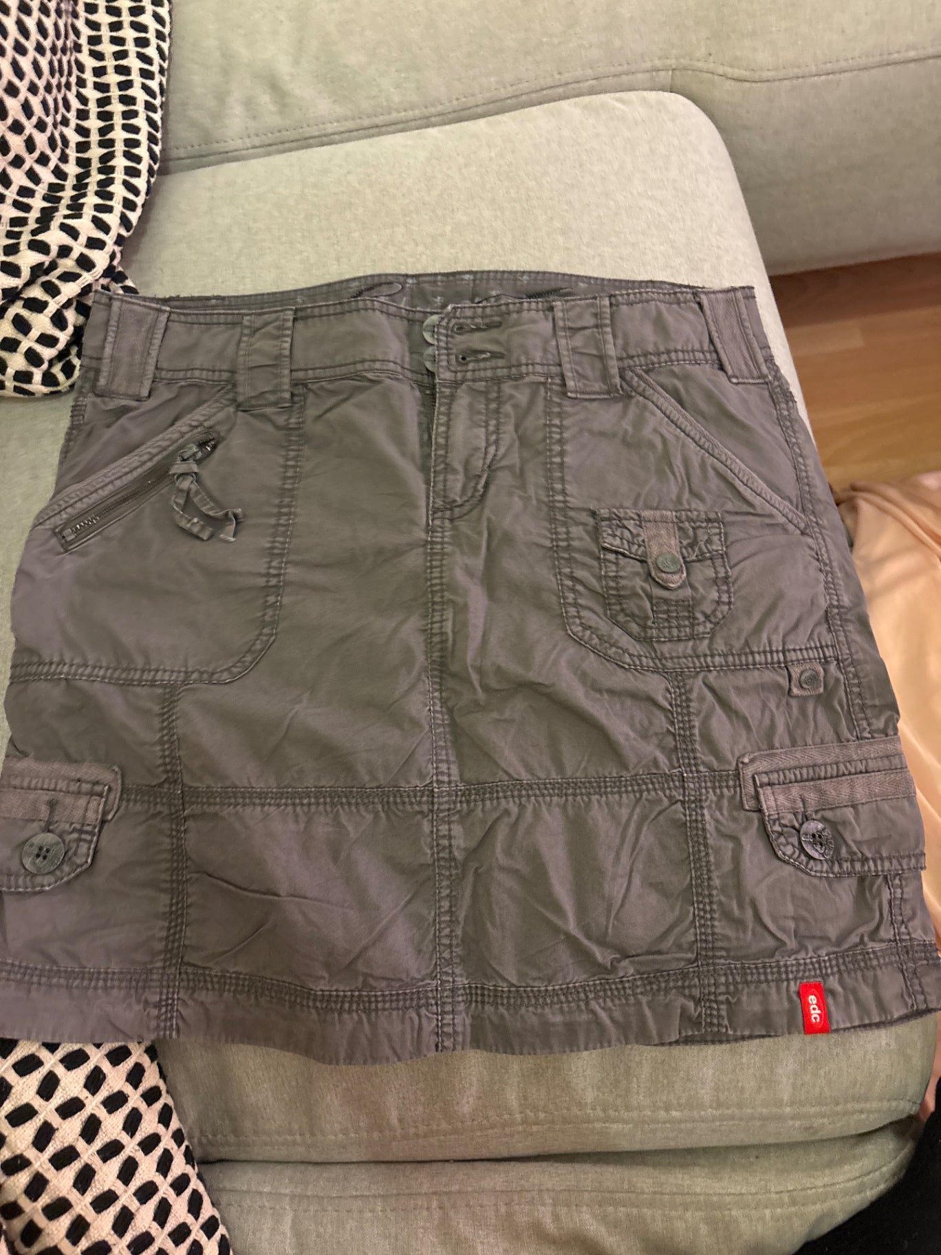 edc Rock Grau Gr.: 36