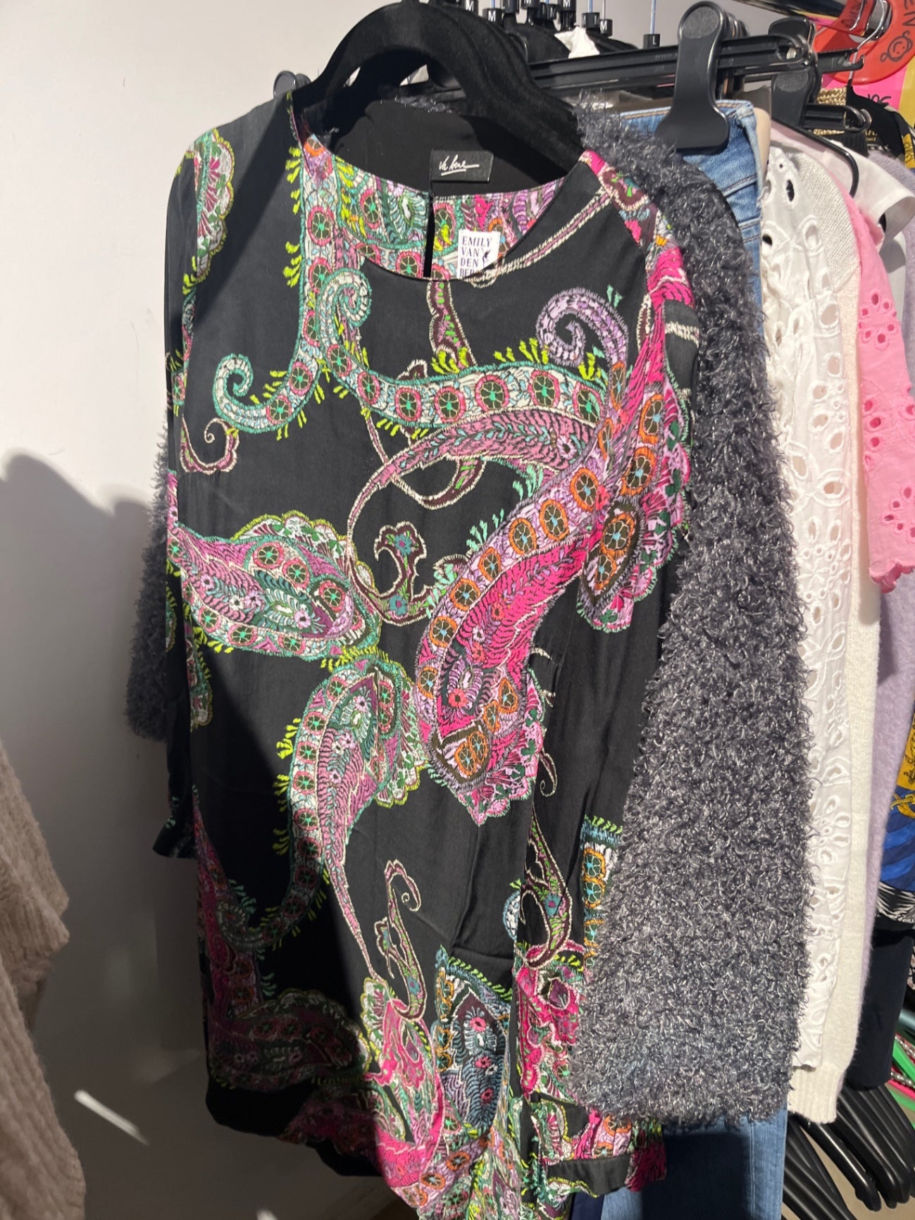 Emily Van Den Bergh Kleid Schwarz Muster M