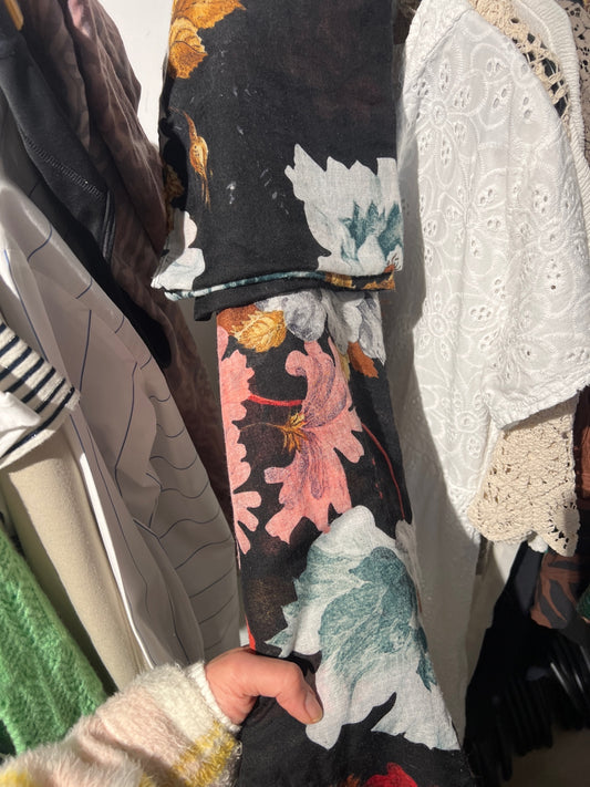 Schal / Tuch Schwarz Blumen 