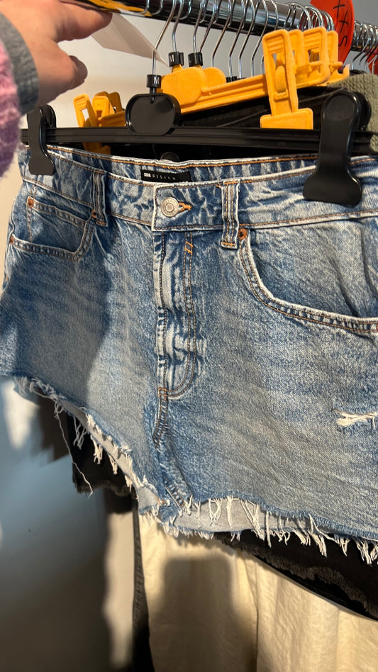 Asos Jeansshorts Blau Gr.: M